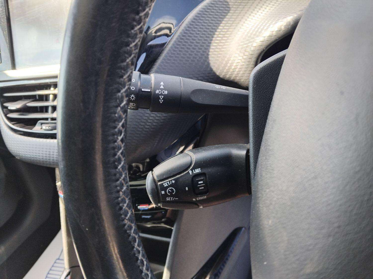 2019 PEUGEOT 2008 2019 PEUGEOT 2008