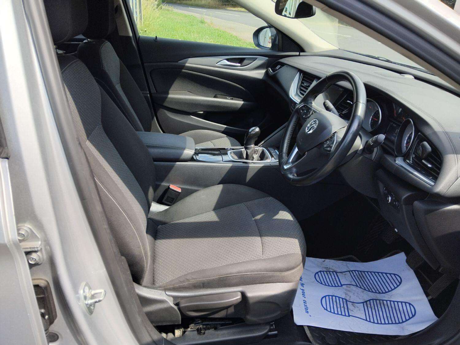 2017 VAUXHALL INSIGNIA 2017 VAUXHALL INSIGNIA