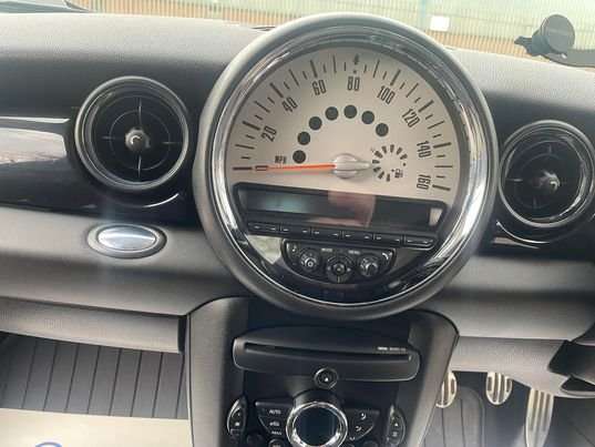 2011 MINI HATCH 2011 MINI HATCH