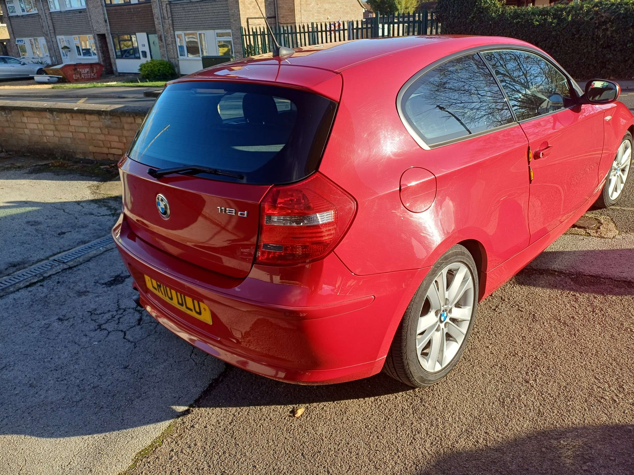 A 2010 BMW 1 SERIES 2.0 118d SE Hatchback 3dr Diesel Manual Euro 5 (143 ps) A 2010 BMW 1 SERIES 2.0 118d SE Hatchback 3dr Diesel Manual Euro 5 (143 ps)