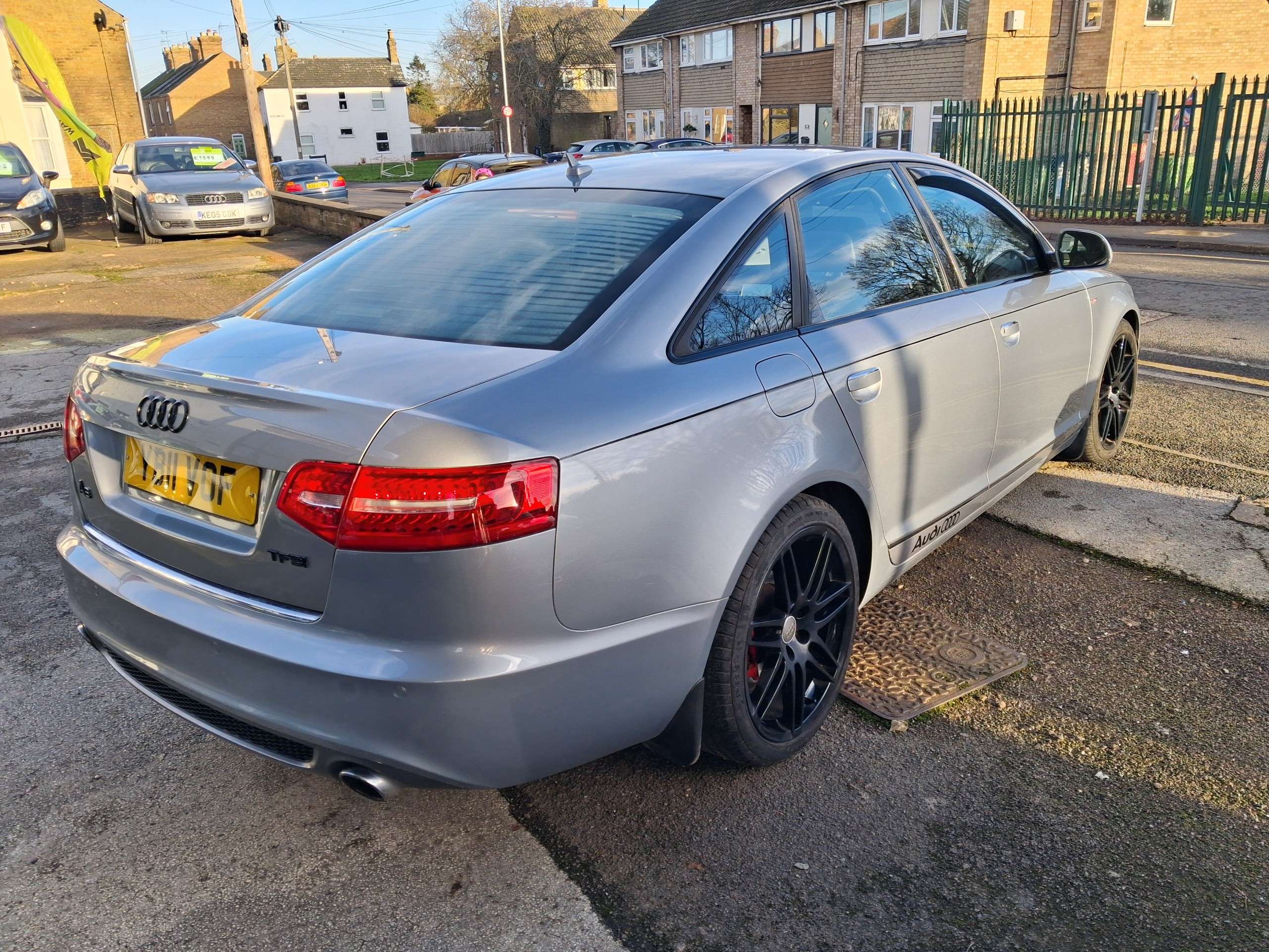 A 2011 AUDI A6 SALOON 2.0 TFSI Le Mans Saloon 4dr Petrol Manual Euro 5 (170 ps) A 2011 AUDI A6 SALOON 2.0 TFSI Le Mans Saloon 4dr Petrol Manual Euro 5 (170 ps)