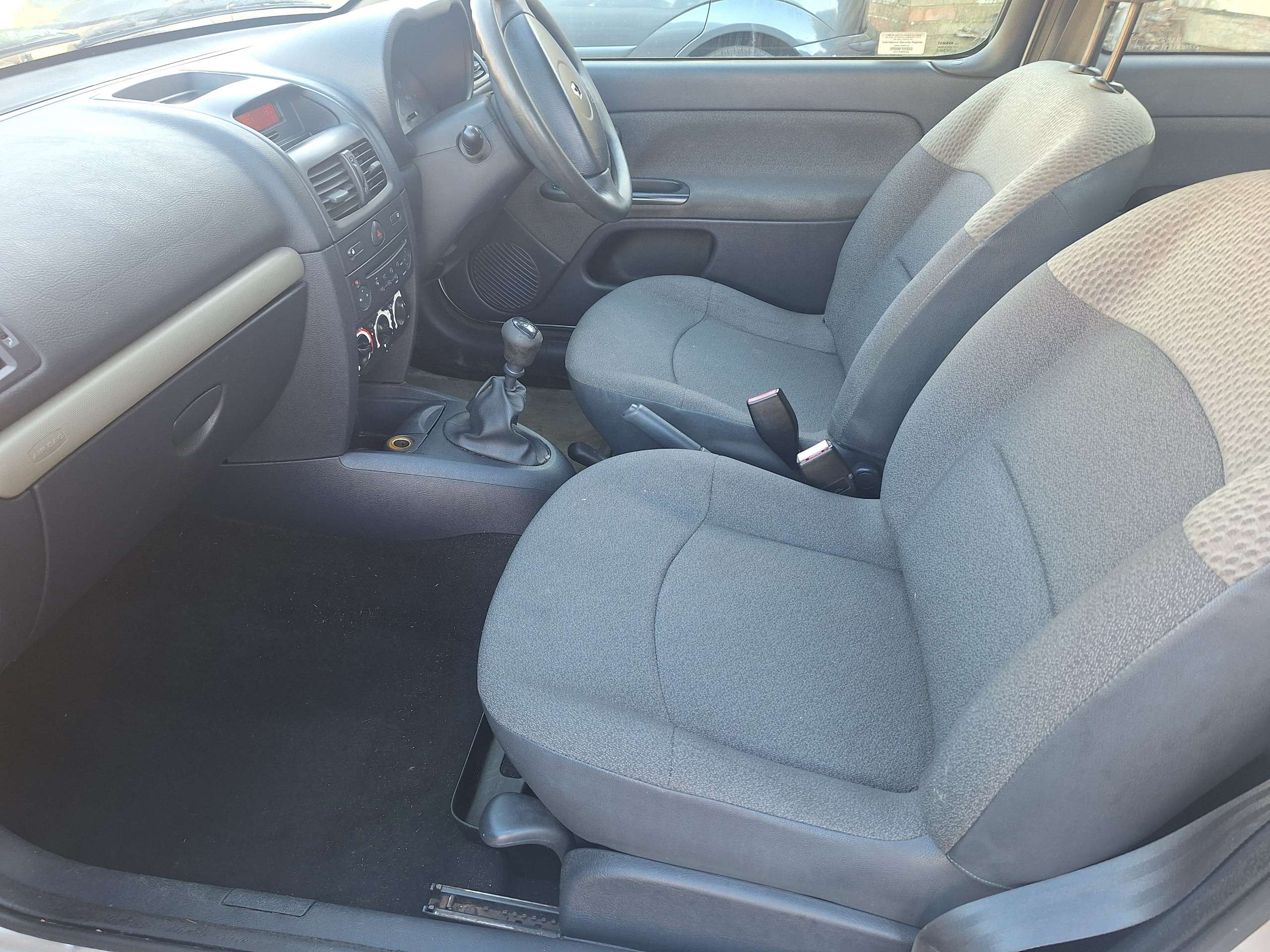 2005 RENAULT CLIO 2005 RENAULT CLIO