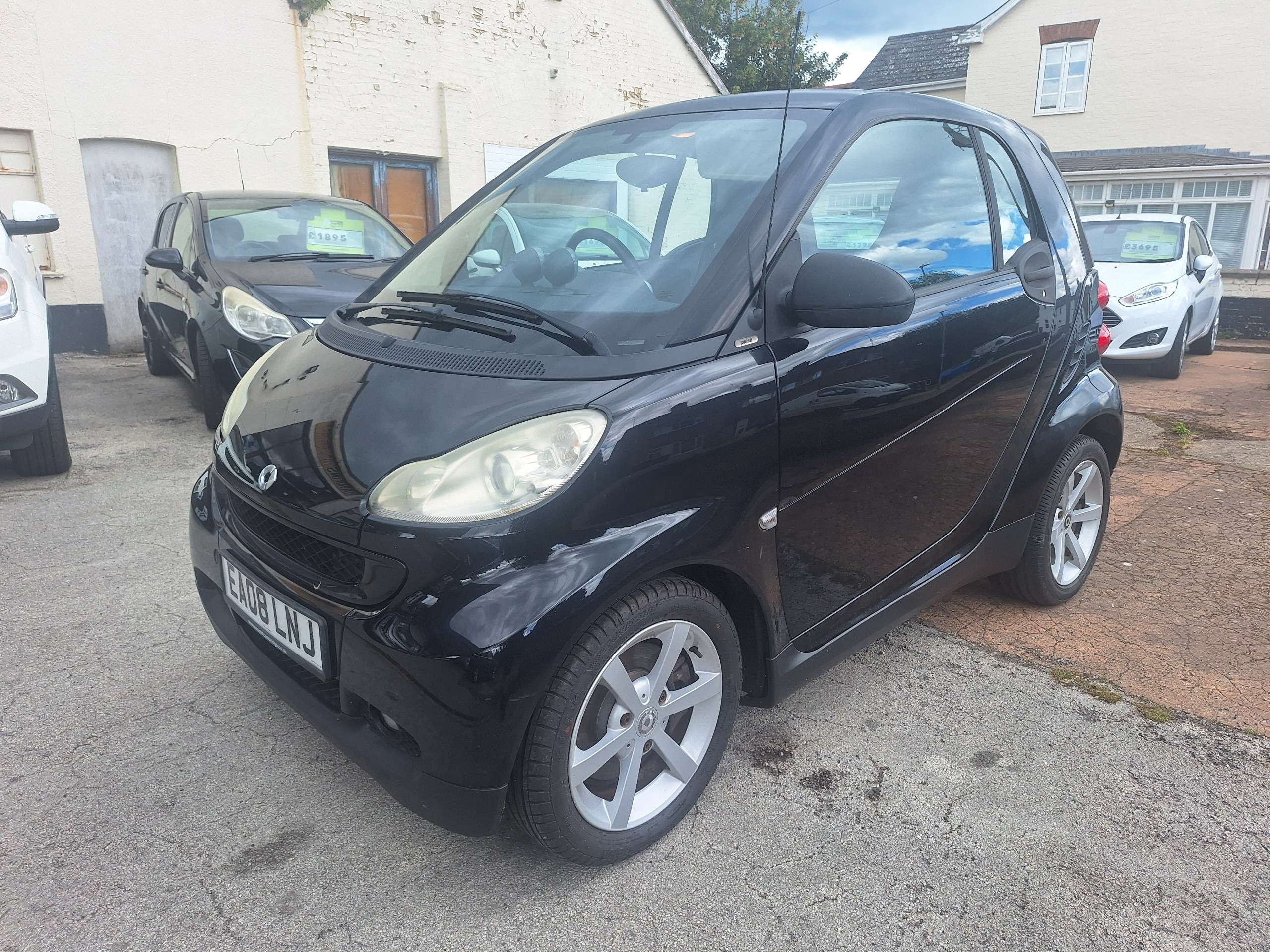 A 2008 SMART FORTWO 1.0 Pulse Coupe 2dr Petrol Auto Euro 4 (71 bhp) A 2008 SMART FORTWO 1.0 Pulse Coupe 2dr Petrol Auto Euro 4 (71 bhp)