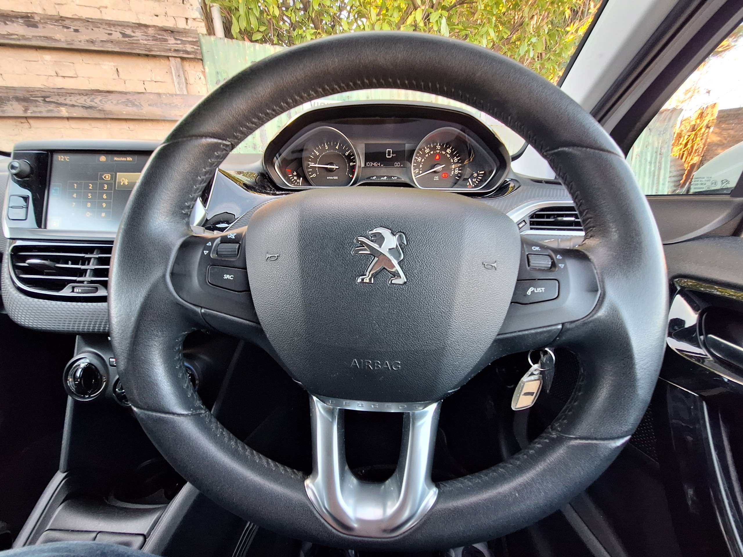 2015 PEUGEOT 208 2015 PEUGEOT 208
