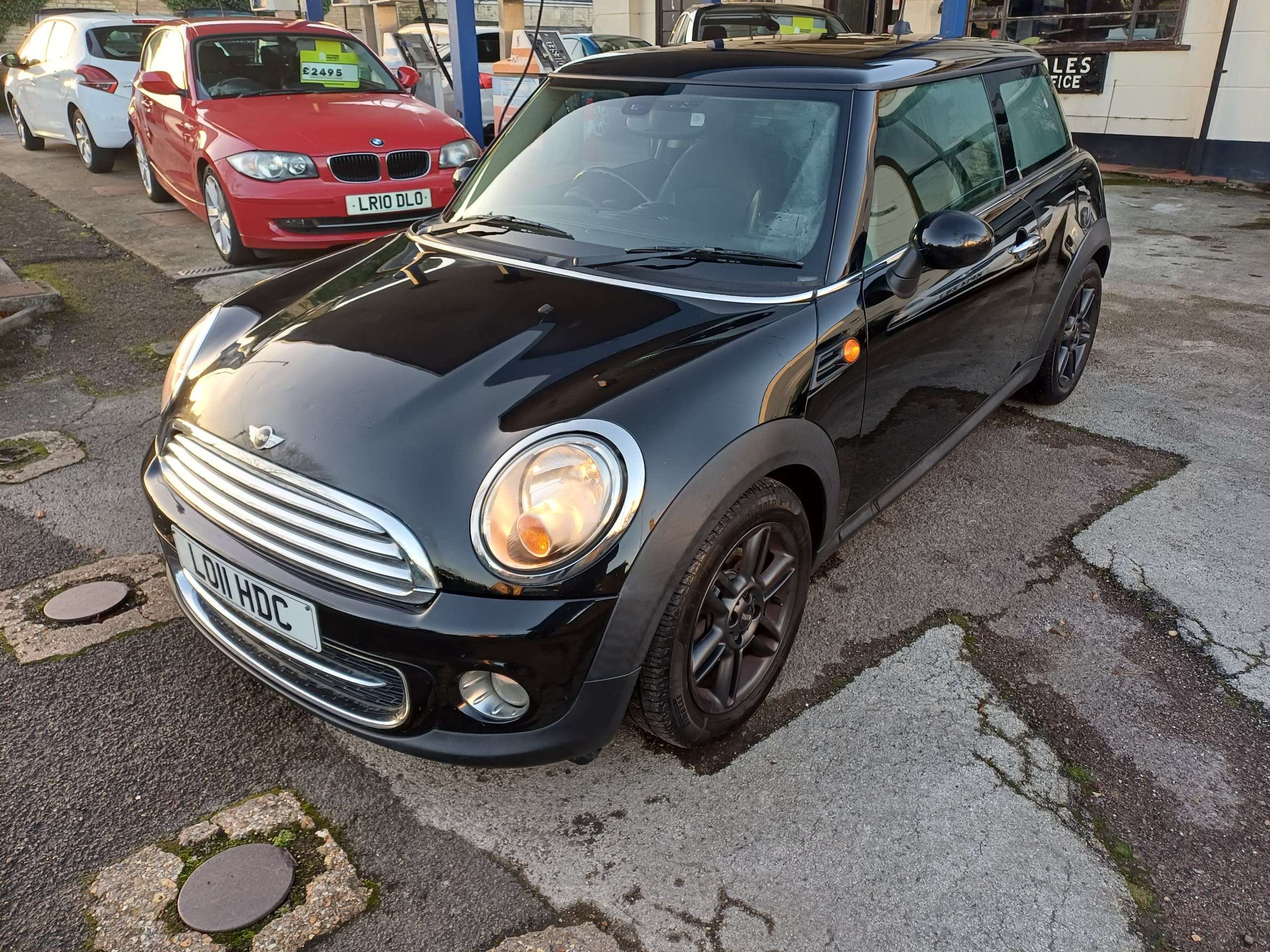 A 2011 MINI HATCH 1.6 Cooper D Hatchback 3dr Diesel Manual Euro 5 (s/s) (112 ps) A 2011 MINI HATCH 1.6 Cooper D Hatchback 3dr Diesel Manual Euro 5 (s/s) (112 ps)