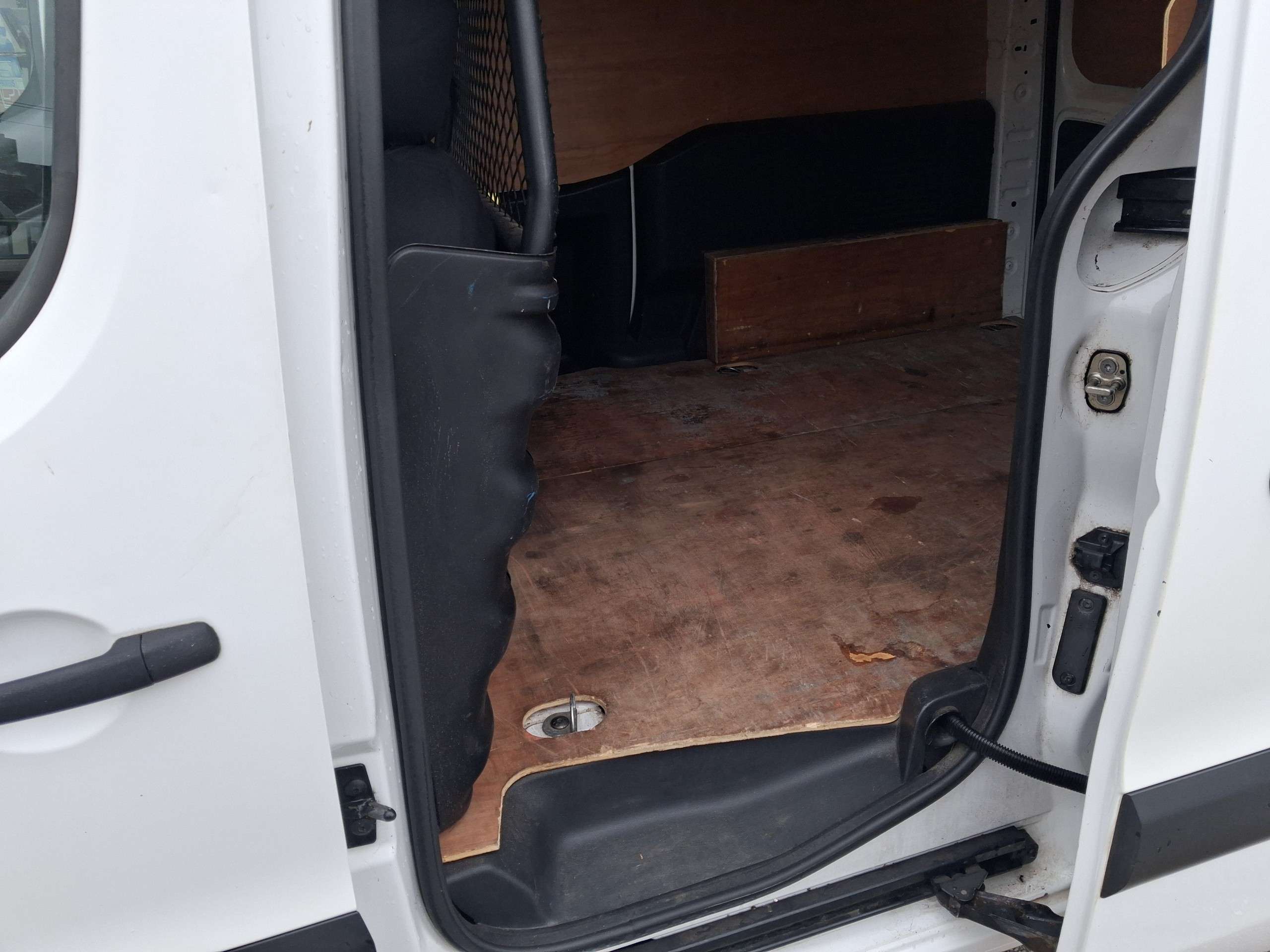 2015 PEUGEOT PARTNER 2015 PEUGEOT PARTNER