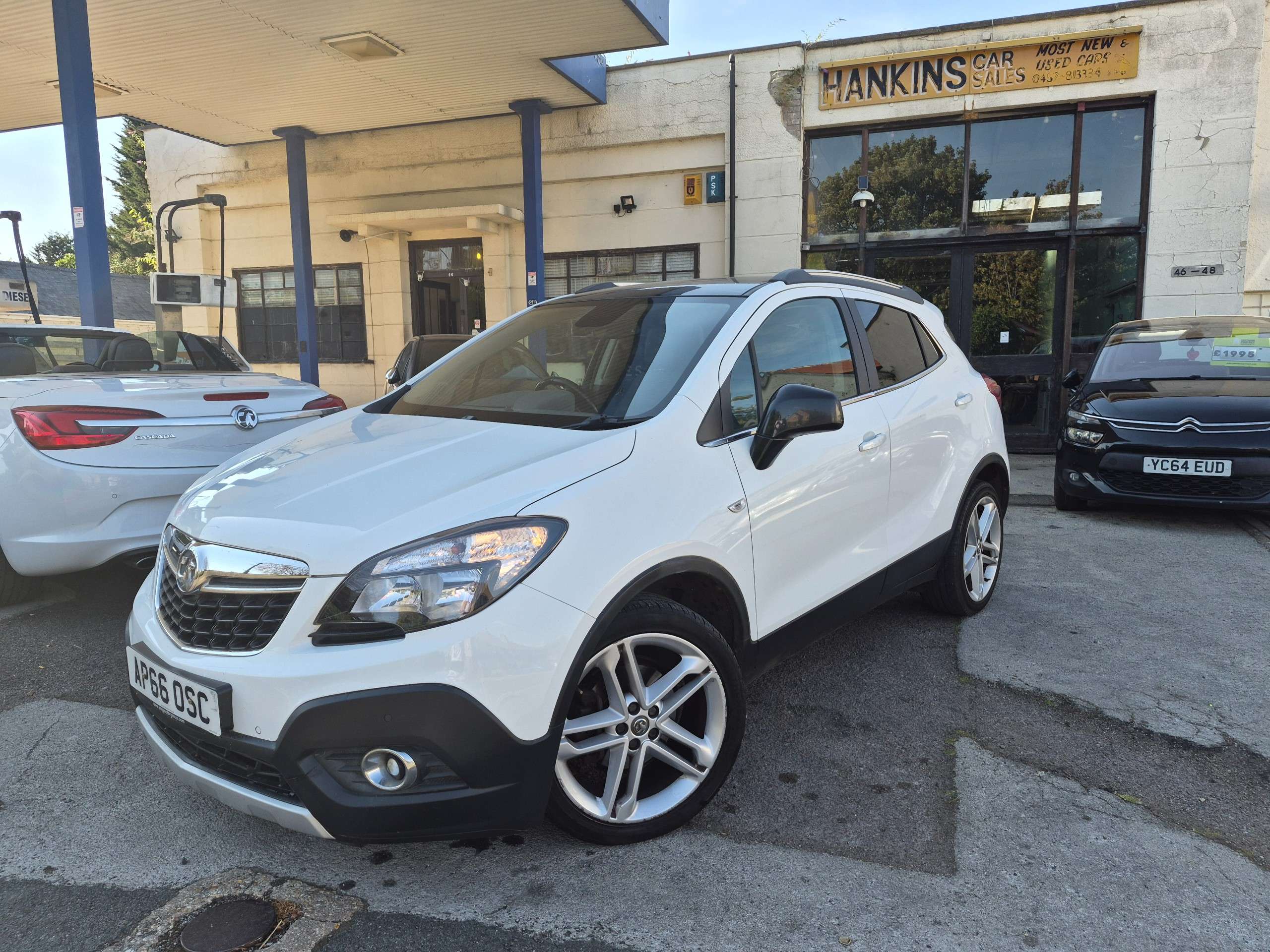 A 2016 VAUXHALL MOKKA 1.6 CDTi Limited Edition SUV 5dr Diesel Manual 2WD Euro 6 (s/s) (136 ps) A 2016 VAUXHALL MOKKA 1.6 CDTi Limited Edition SUV 5dr Diesel Manual 2WD Euro 6 (s/s) (136 ps)