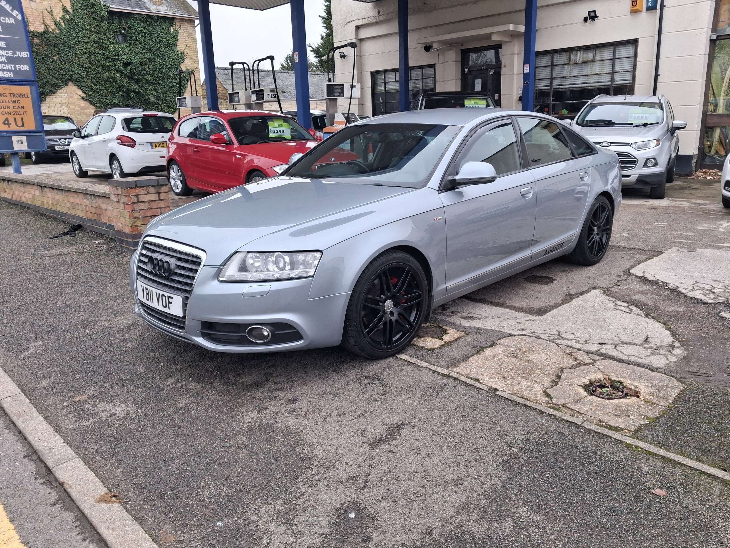 A 2011 AUDI A6 SALOON 2.0 TFSI Le Mans Saloon 4dr Petrol Manual Euro 5 (170 ps) A 2011 AUDI A6 SALOON 2.0 TFSI Le Mans Saloon 4dr Petrol Manual Euro 5 (170 ps)