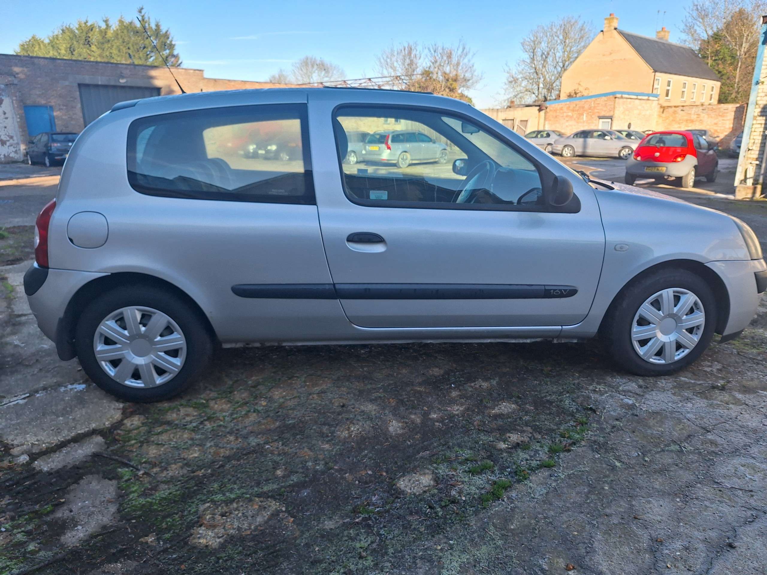 2005 RENAULT CLIO 2005 RENAULT CLIO