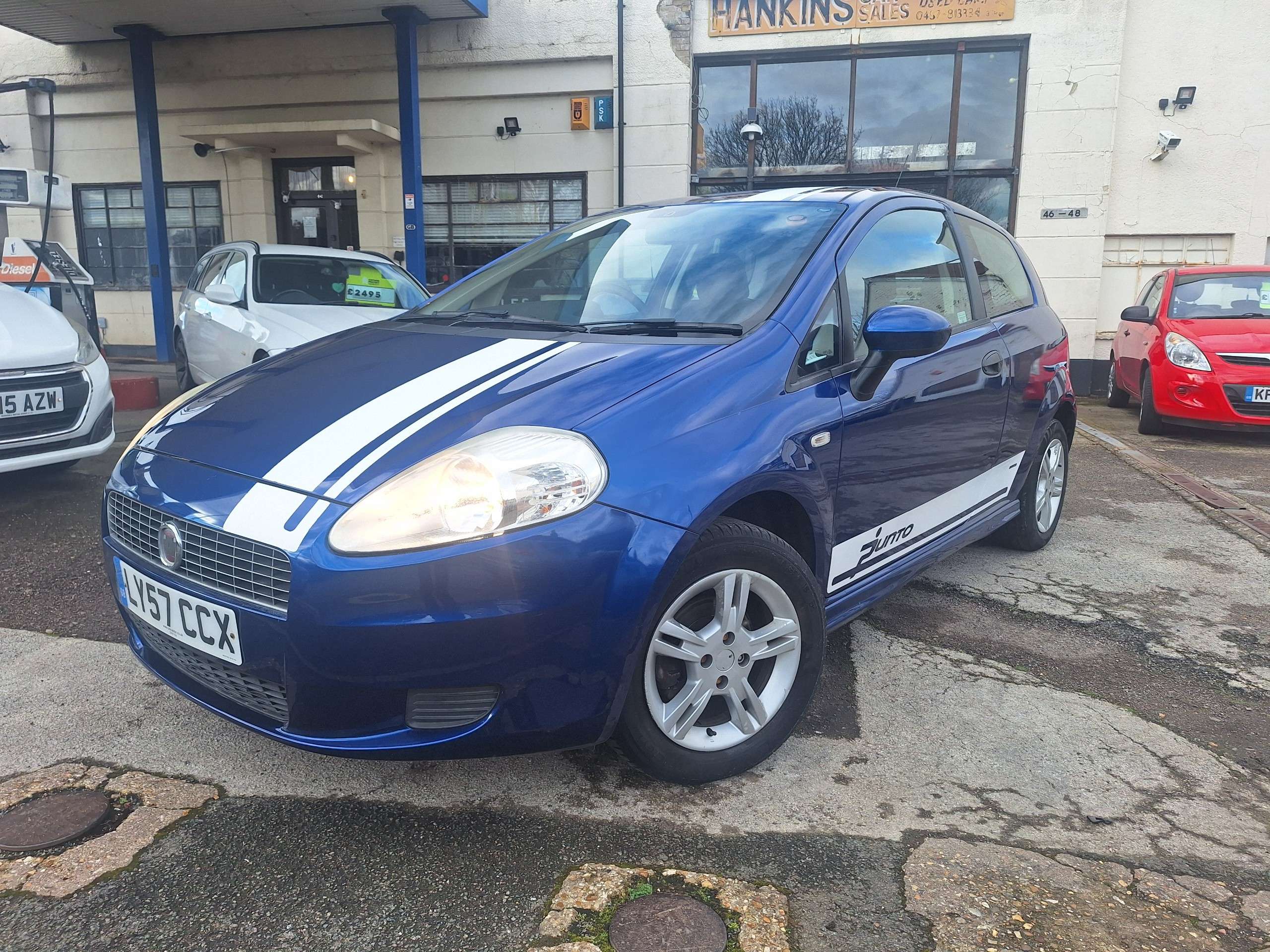 A 2007 FIAT GRANDE PUNTO 1.2 Active White Hatchback 3dr Petrol Manual (139 g/km, 65 bhp) A 2007 FIAT GRANDE PUNTO 1.2 Active White Hatchback 3dr Petrol Manual (139 g/km, 65 bhp)
