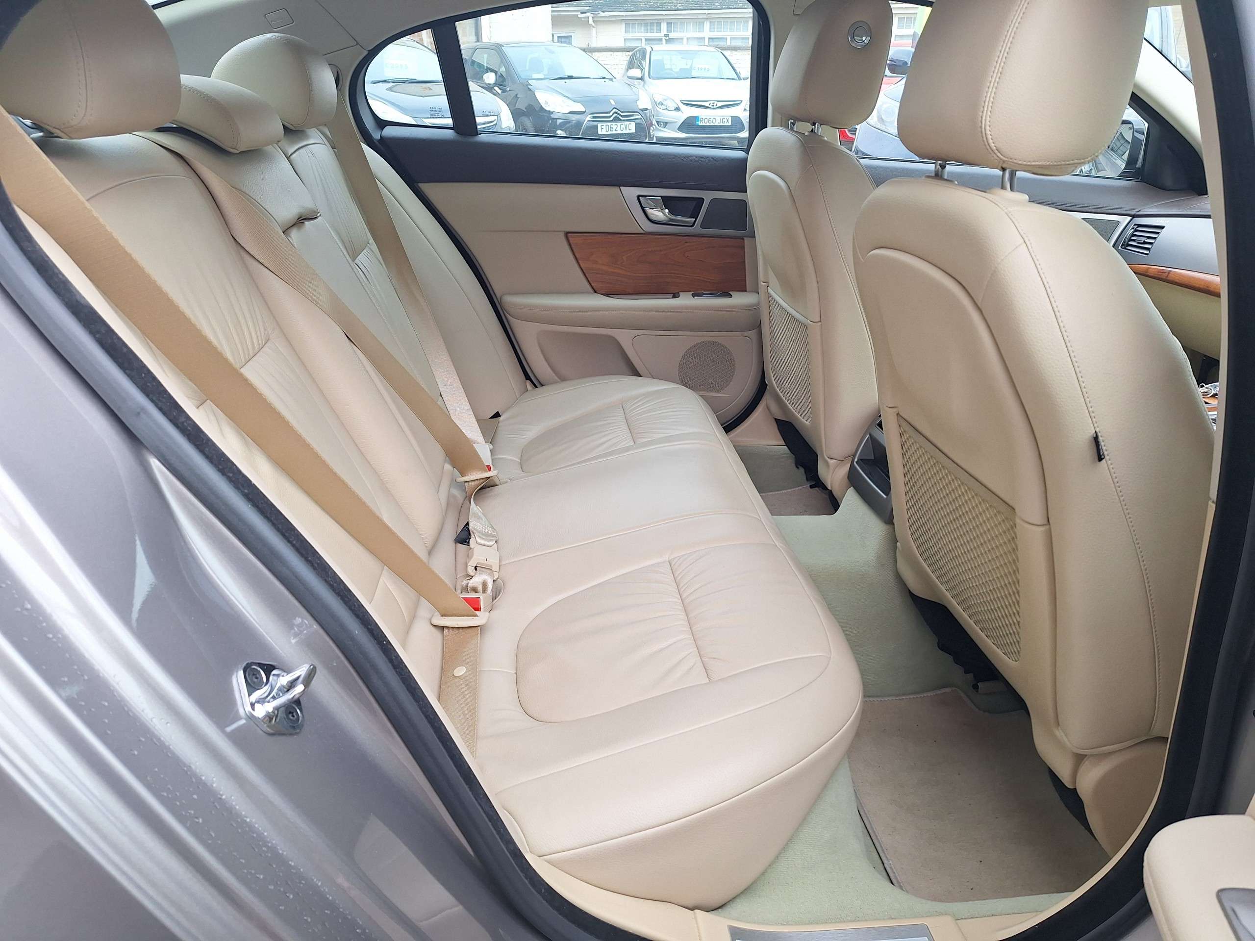 2009 JAGUAR XF 2009 JAGUAR XF