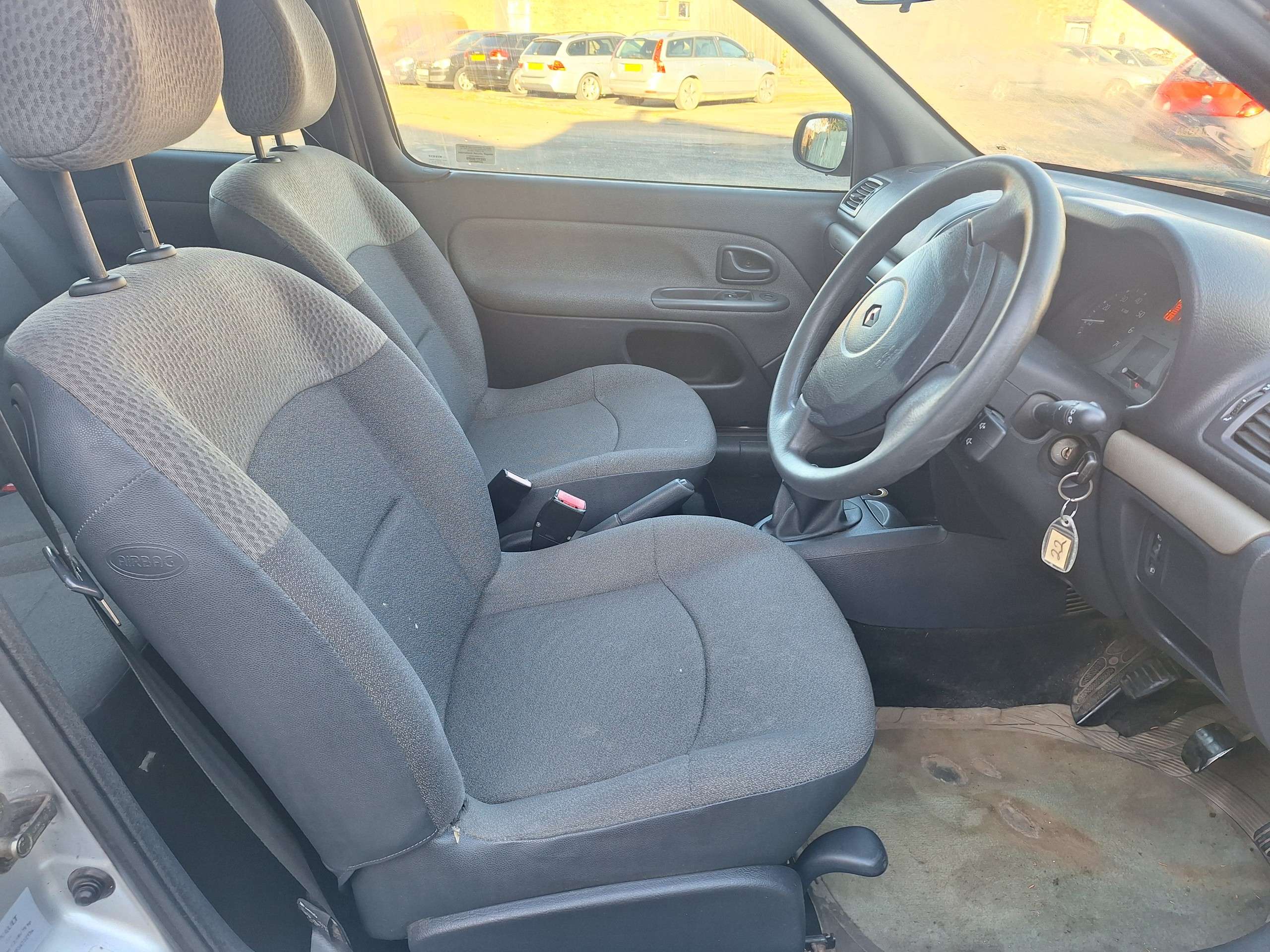 2005 RENAULT CLIO 2005 RENAULT CLIO