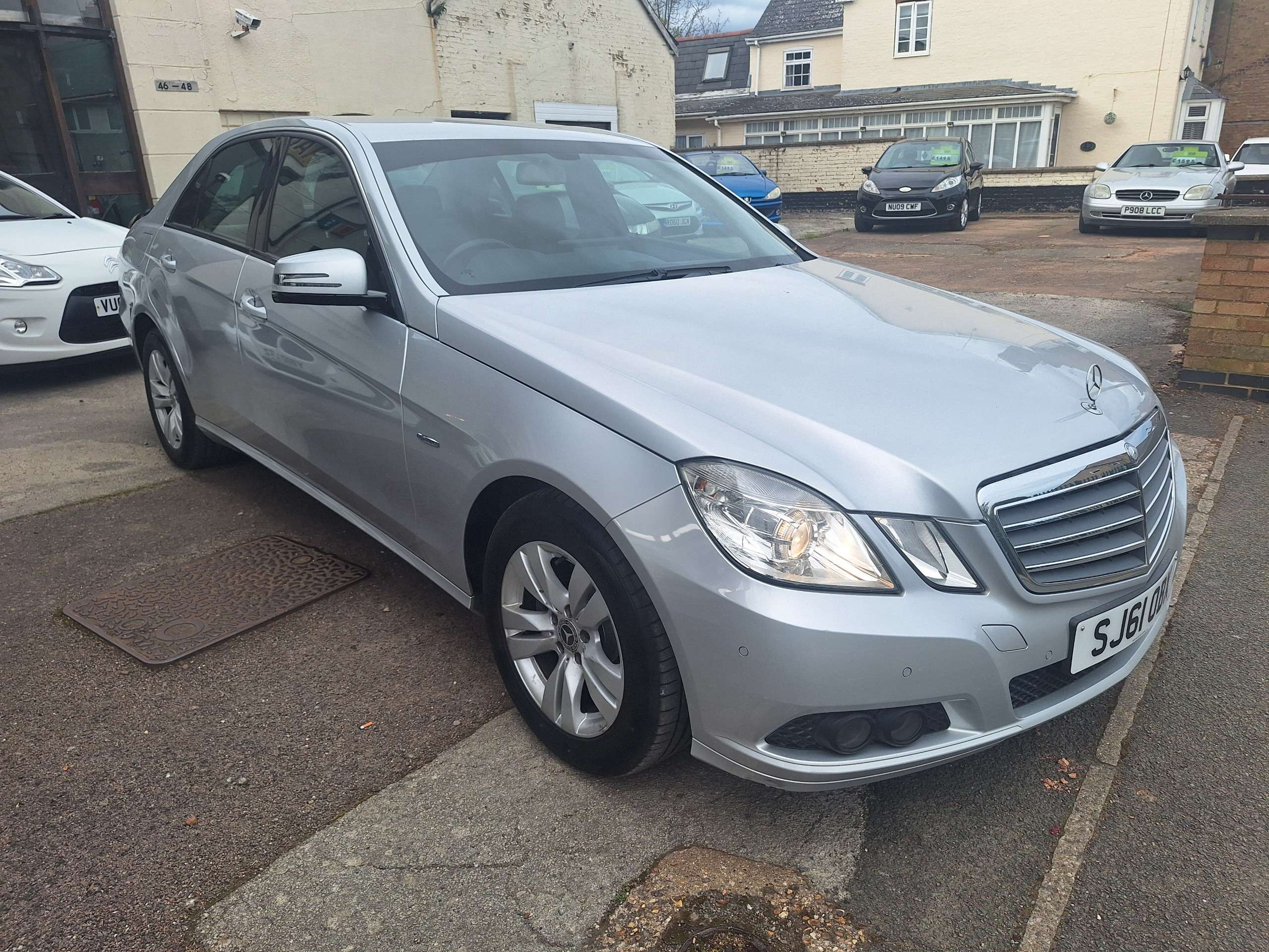 2011 MERCEDES-BENZ E CLASS 2011 MERCEDES-BENZ E CLASS