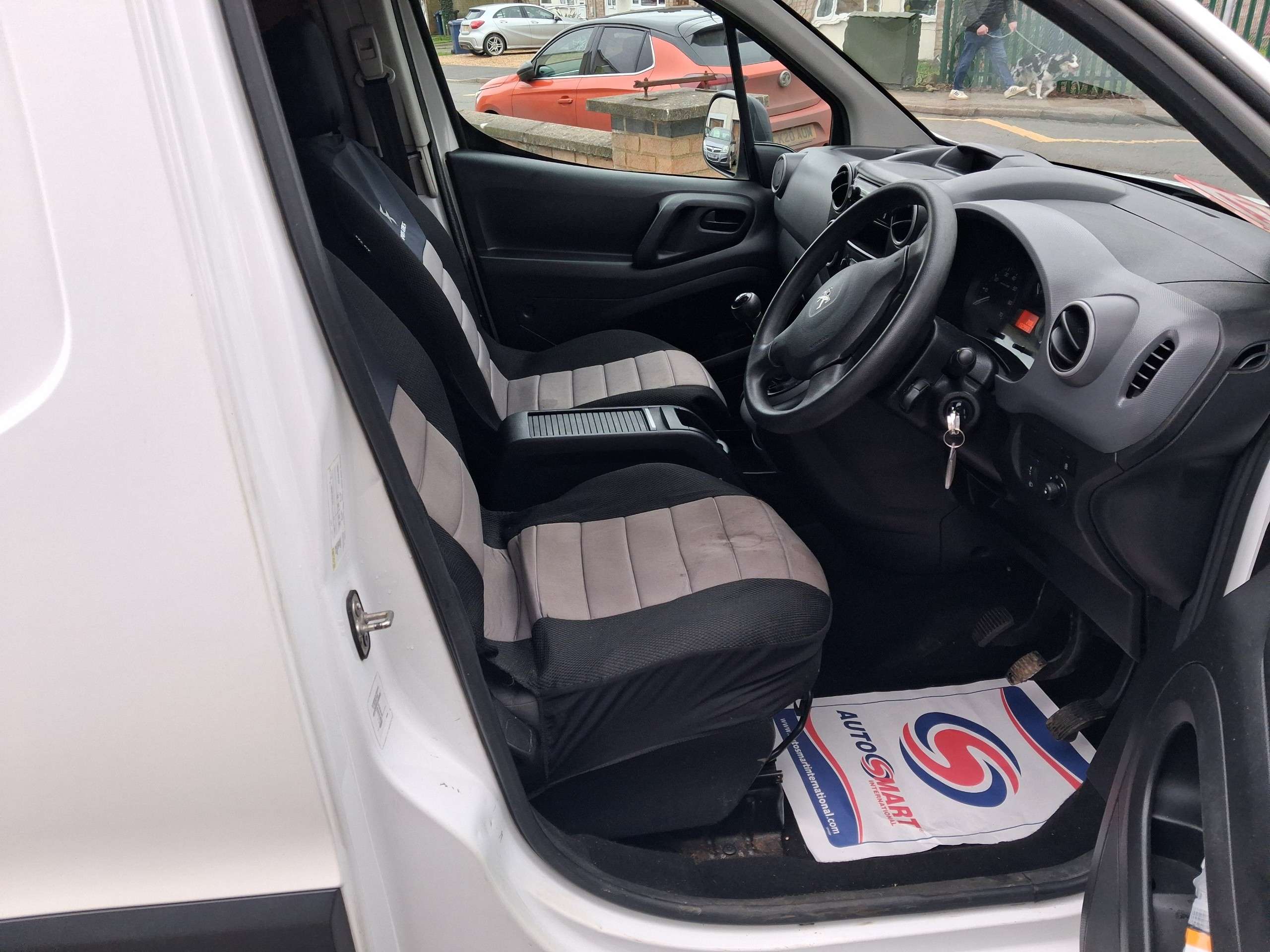 2015 PEUGEOT PARTNER 2015 PEUGEOT PARTNER