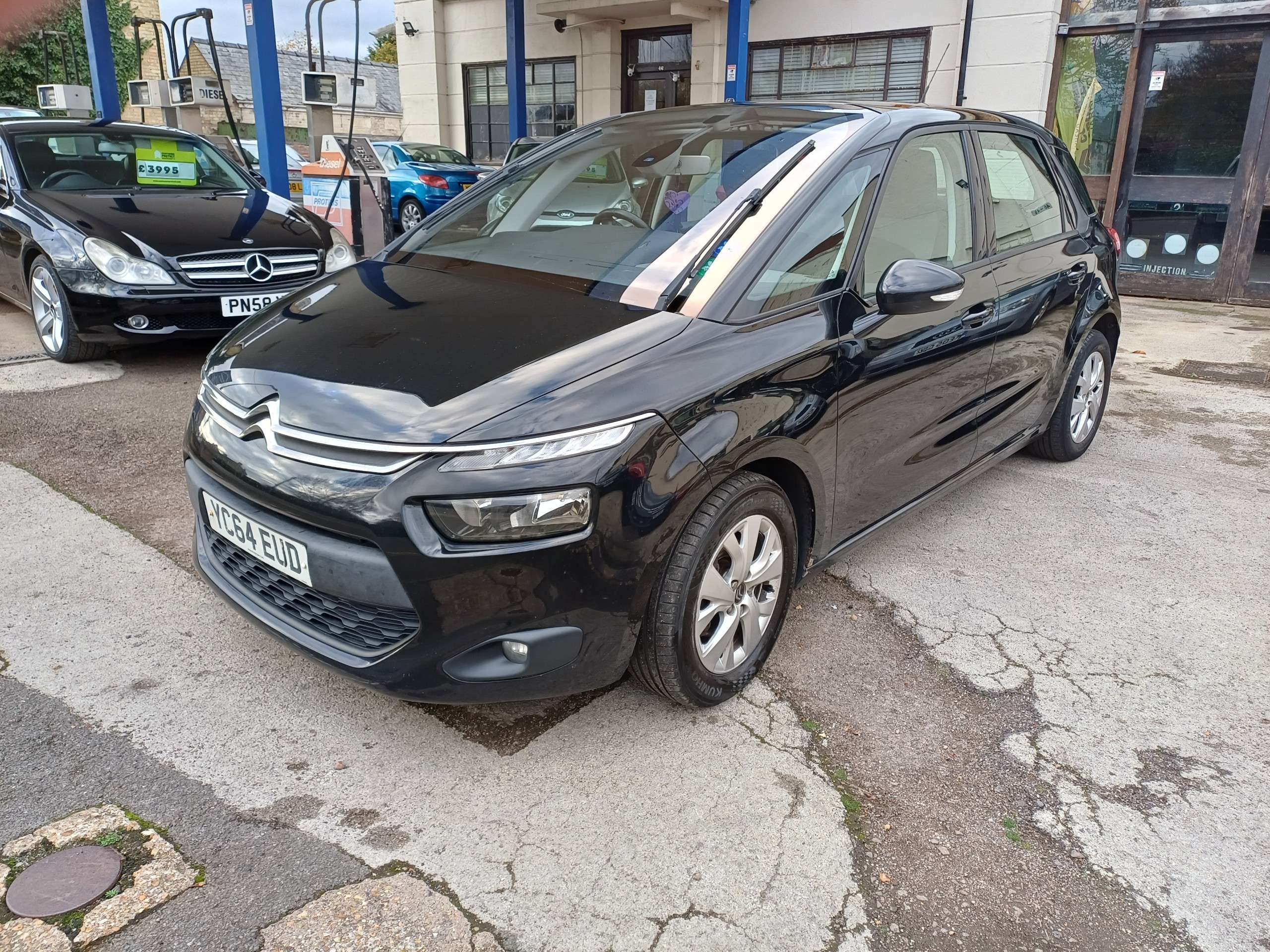 A 2014 CITROEN C4 PICASSO 1.6 e-HDi Airdream VTR+ MPV 5dr Diesel Manual Euro 5 (s/s) (115 ps) A 2014 CITROEN C4 PICASSO 1.6 e-HDi Airdream VTR+ MPV 5dr Diesel Manual Euro 5 (s/s) (115 ps)
