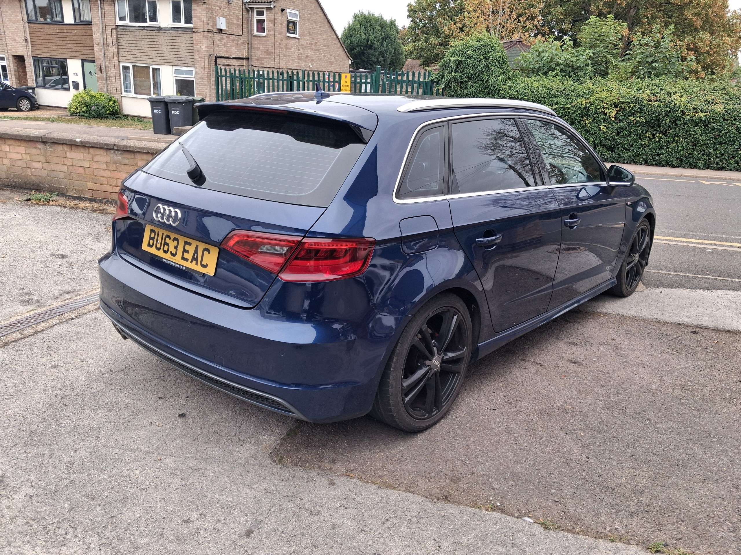 A 2013 AUDI A3 2.0 TDI S line Sportback 5dr Diesel S Tronic Euro 5 (s/s) (150 ps) A 2013 AUDI A3 2.0 TDI S line Sportback 5dr Diesel S Tronic Euro 5 (s/s) (150 ps)