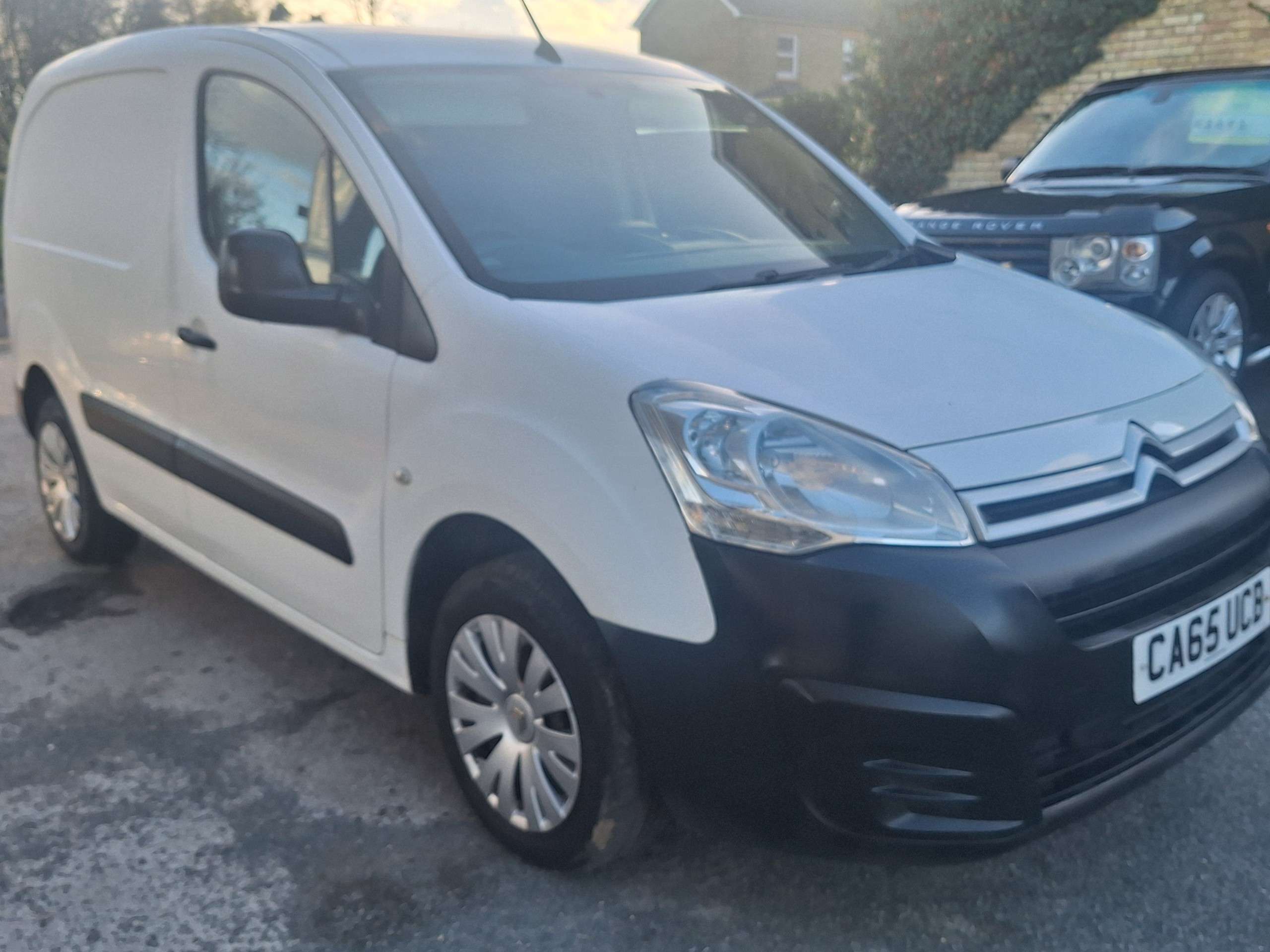 A 2016 CITROEN BERLINGO 1.6 HDi 625 Enterprise Panel Van 5dr Diesel Manual L1 (131 g/km, 75 bhp) A 2016 CITROEN BERLINGO 1.6 HDi 625 Enterprise Panel Van 5dr Diesel Manual L1 (131 g/km, 75 bhp)