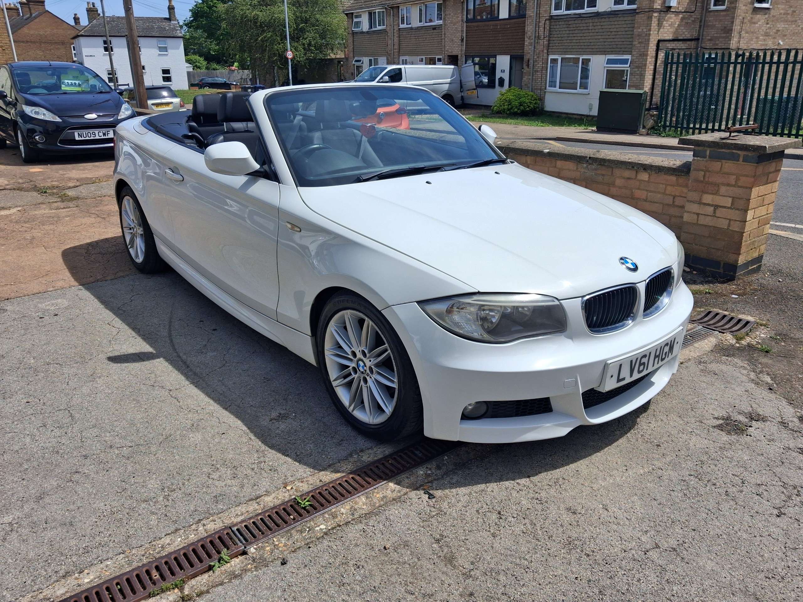 2011 BMW 1 SERIES 2011 BMW 1 SERIES