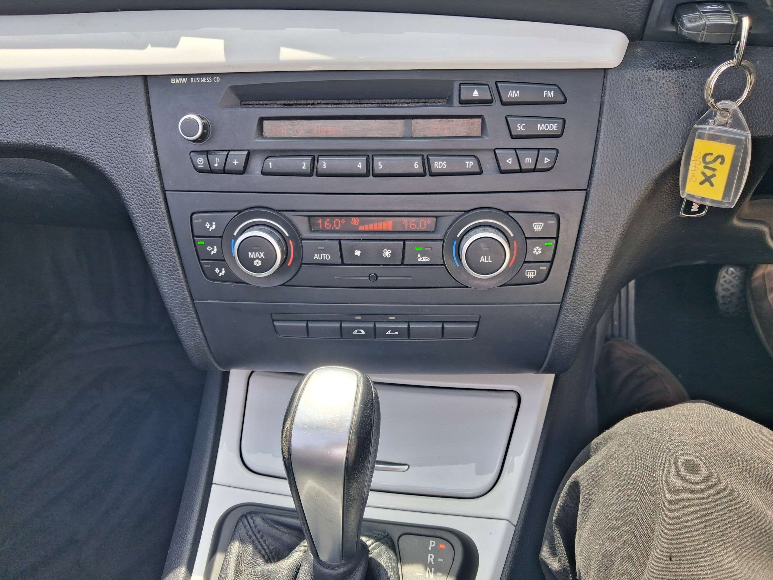 2011 BMW 1 SERIES 2011 BMW 1 SERIES
