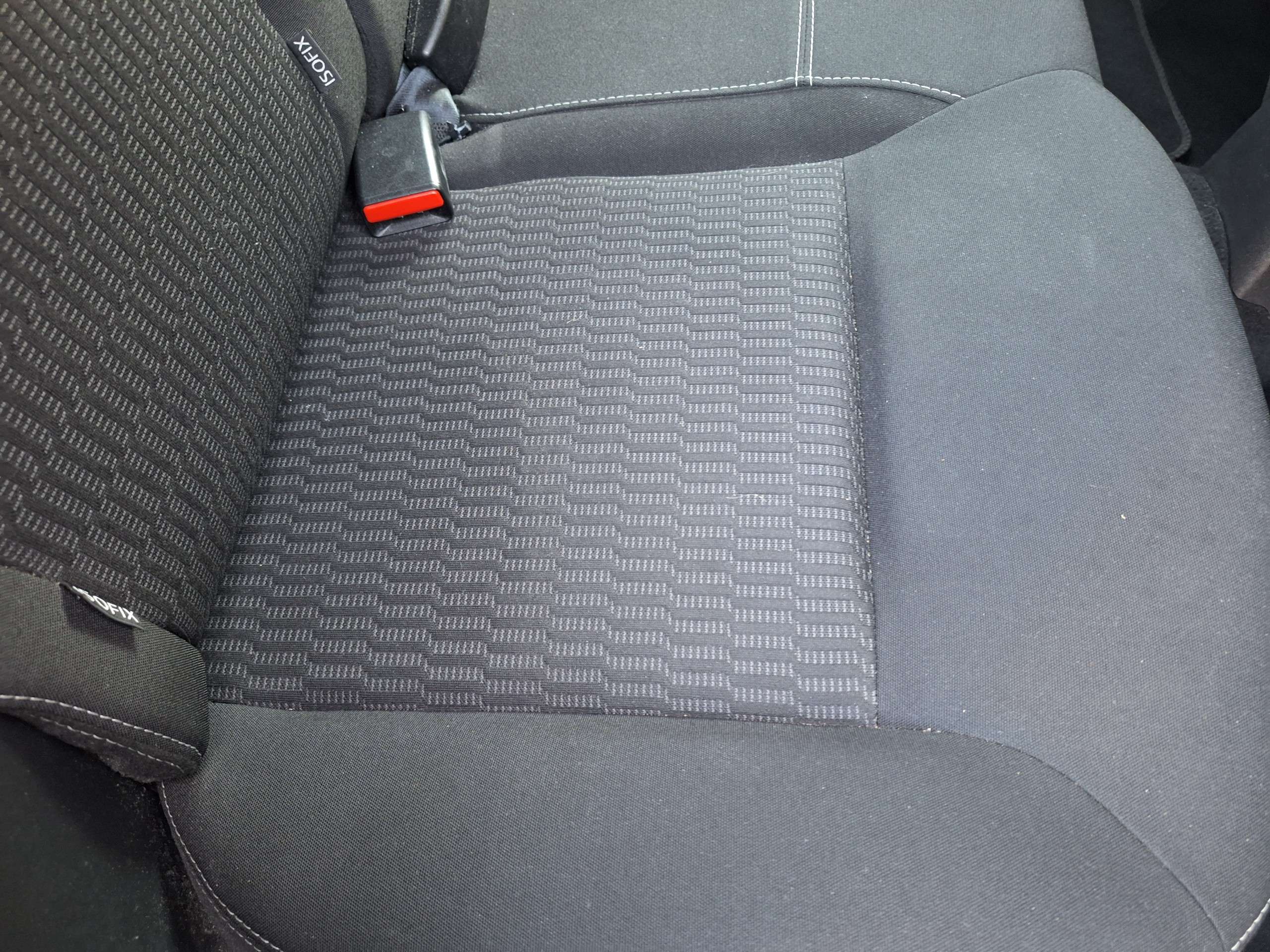 2015 PEUGEOT 208 2015 PEUGEOT 208