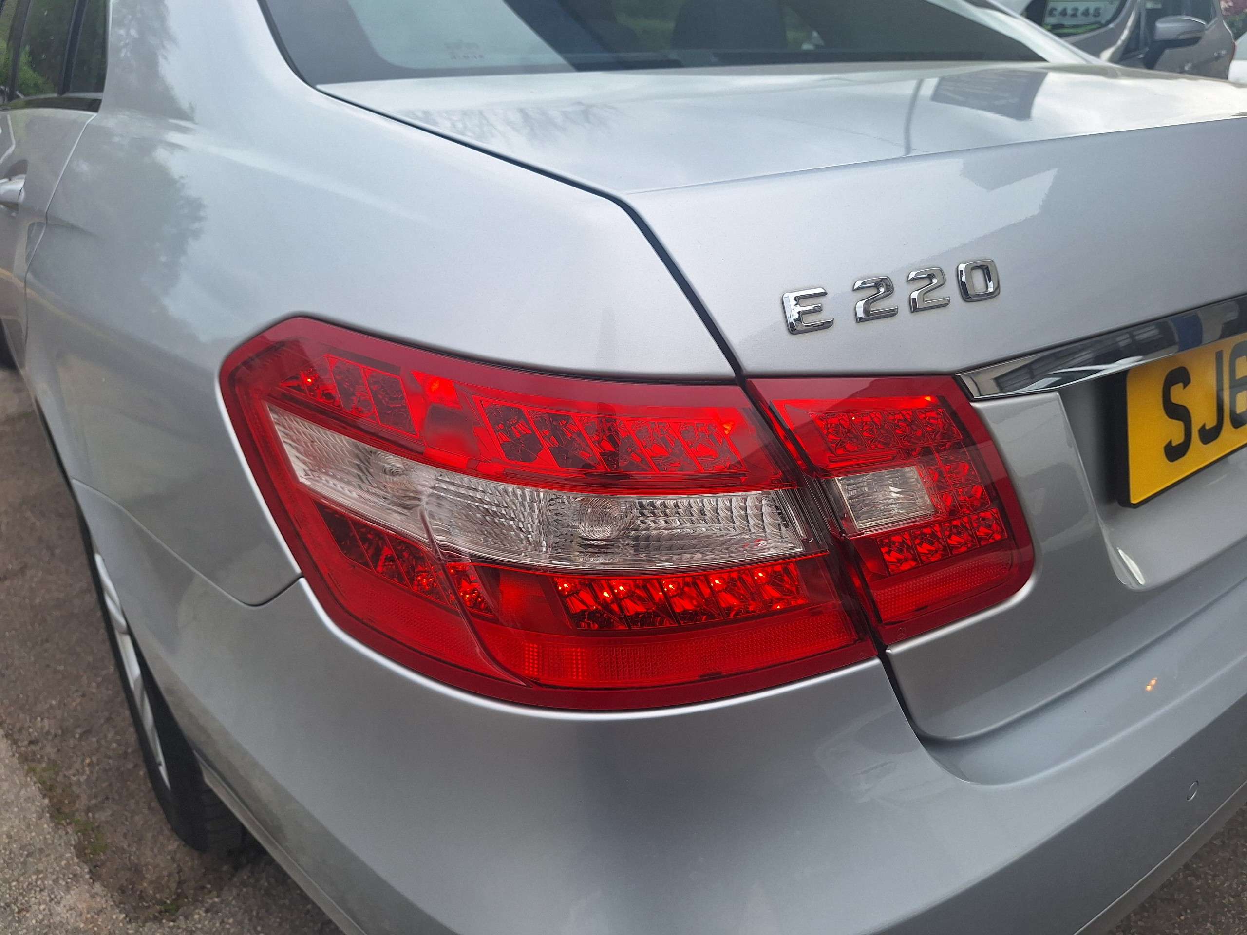 2011 MERCEDES-BENZ E CLASS 2011 MERCEDES-BENZ E CLASS