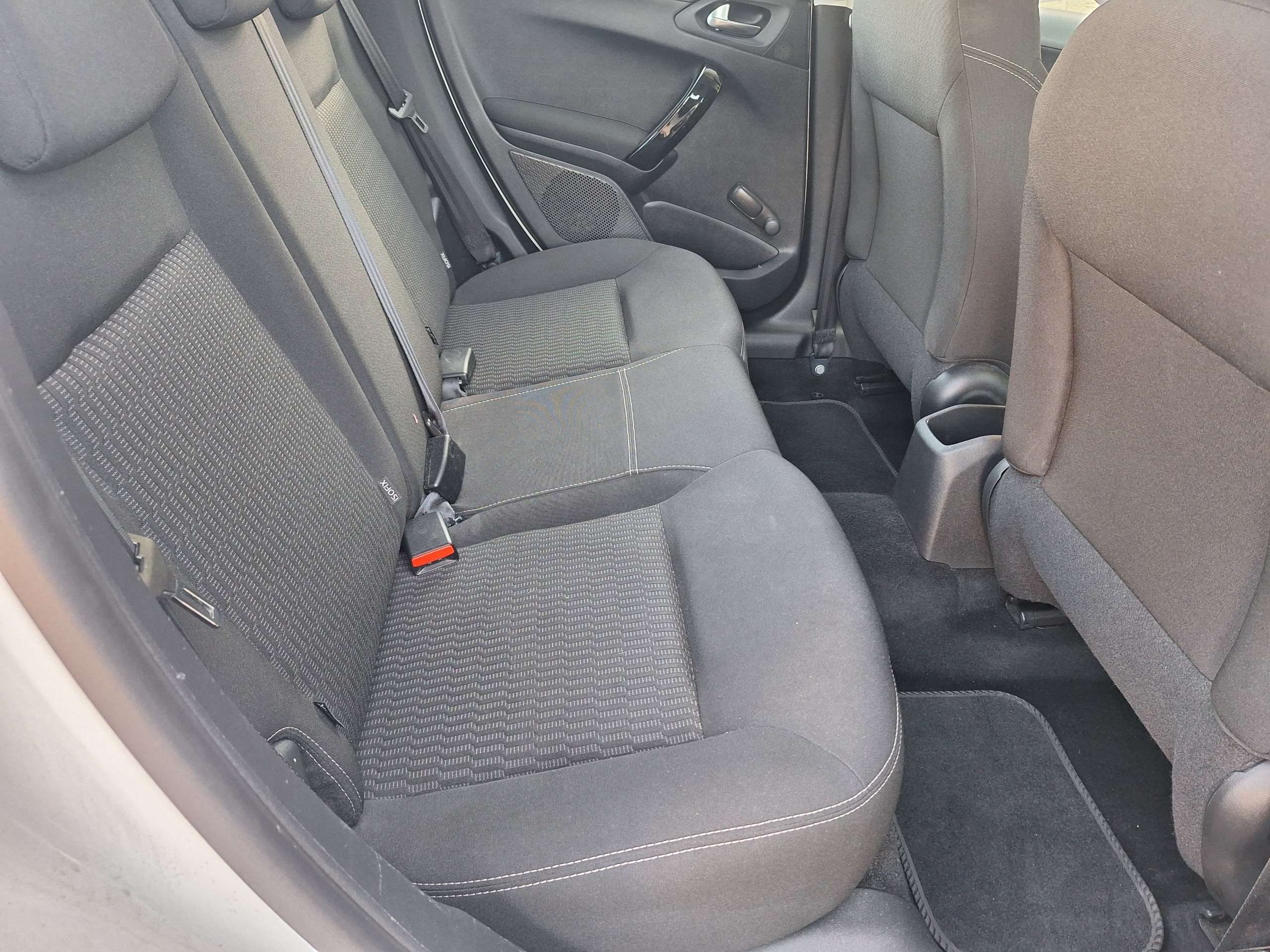 2015 PEUGEOT 208 2015 PEUGEOT 208