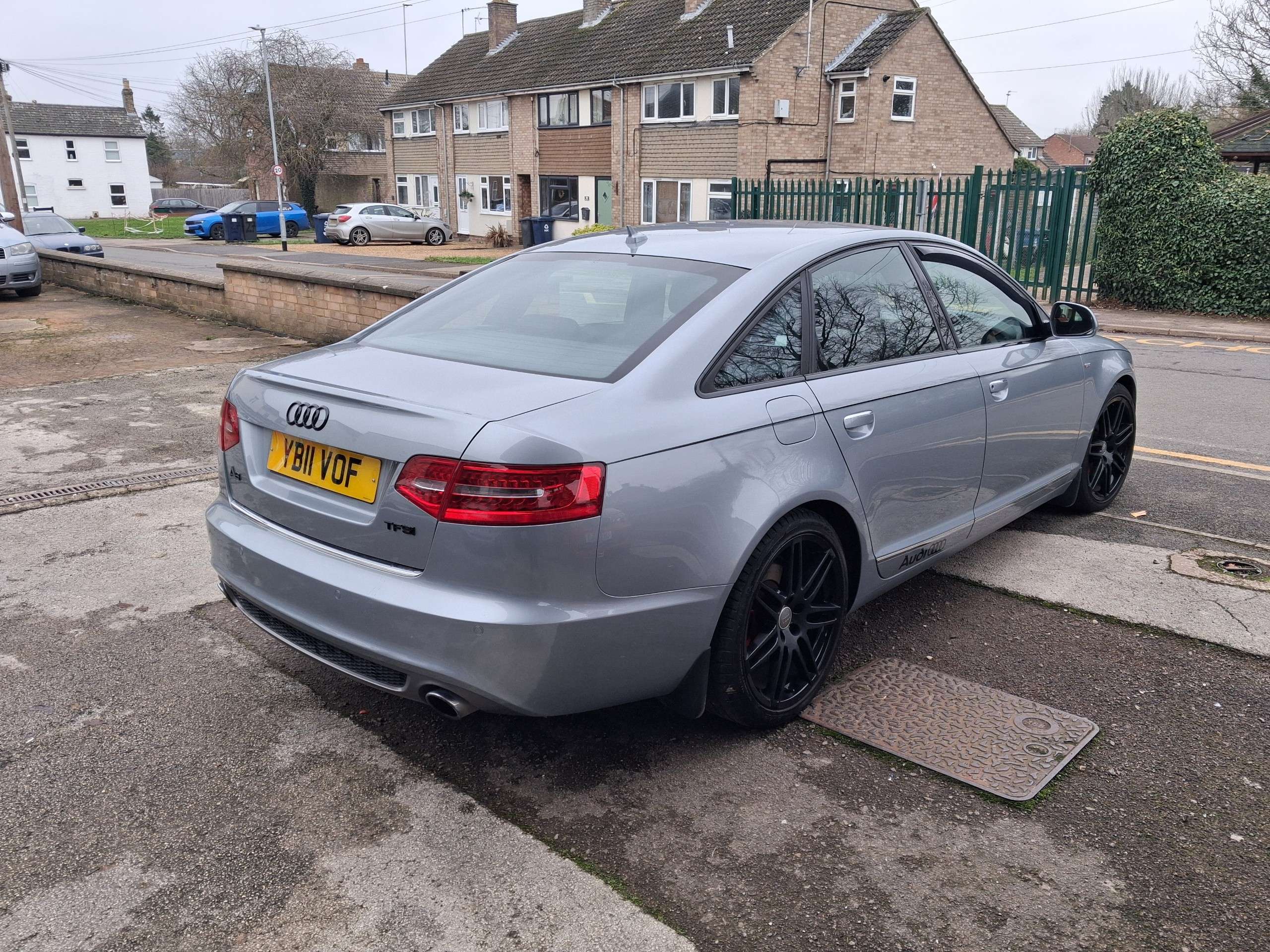 A 2011 AUDI A6 SALOON 2.0 TFSI Le Mans Saloon 4dr Petrol Manual Euro 5 (170 ps) A 2011 AUDI A6 SALOON 2.0 TFSI Le Mans Saloon 4dr Petrol Manual Euro 5 (170 ps)