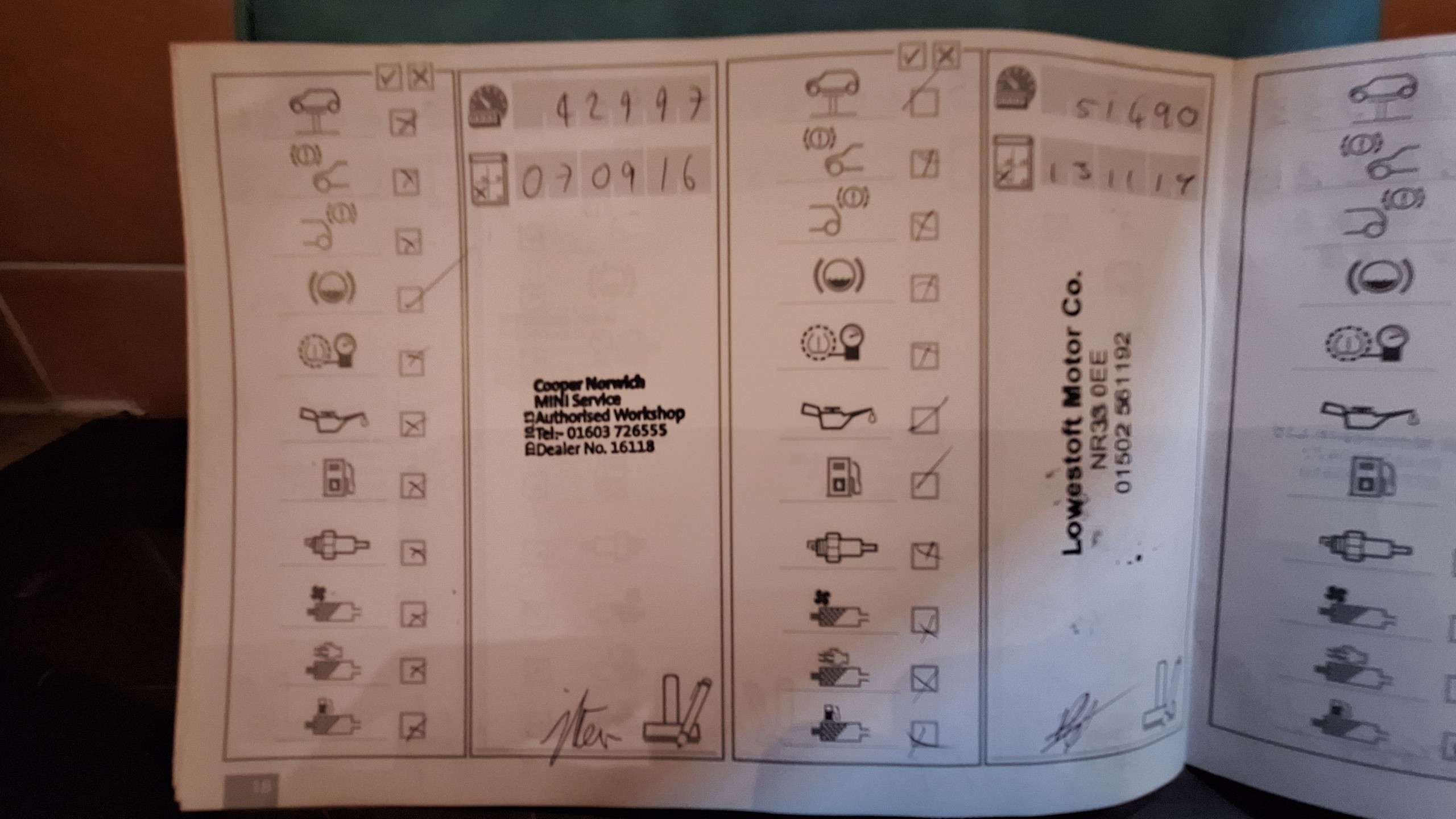 2011 MINI HATCH 2011 MINI HATCH