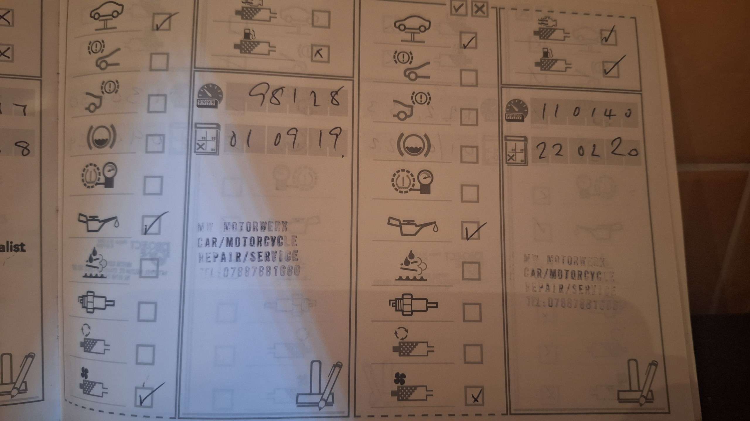 2010 BMW 1 SERIES 2010 BMW 1 SERIES