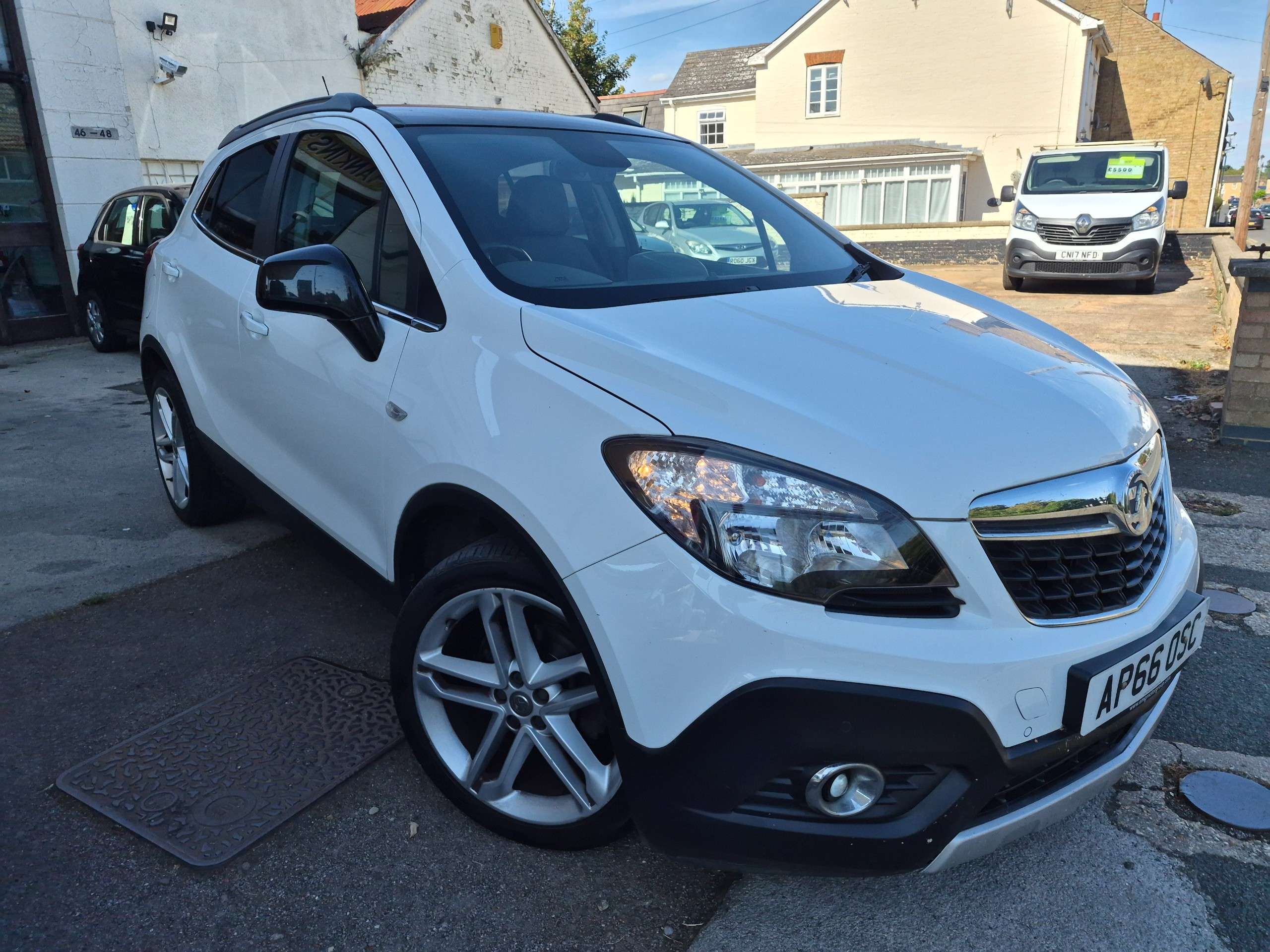 A 2016 VAUXHALL MOKKA 1.6 CDTi Limited Edition SUV 5dr Diesel Manual 2WD Euro 6 (s/s) (136 ps) A 2016 VAUXHALL MOKKA 1.6 CDTi Limited Edition SUV 5dr Diesel Manual 2WD Euro 6 (s/s) (136 ps)