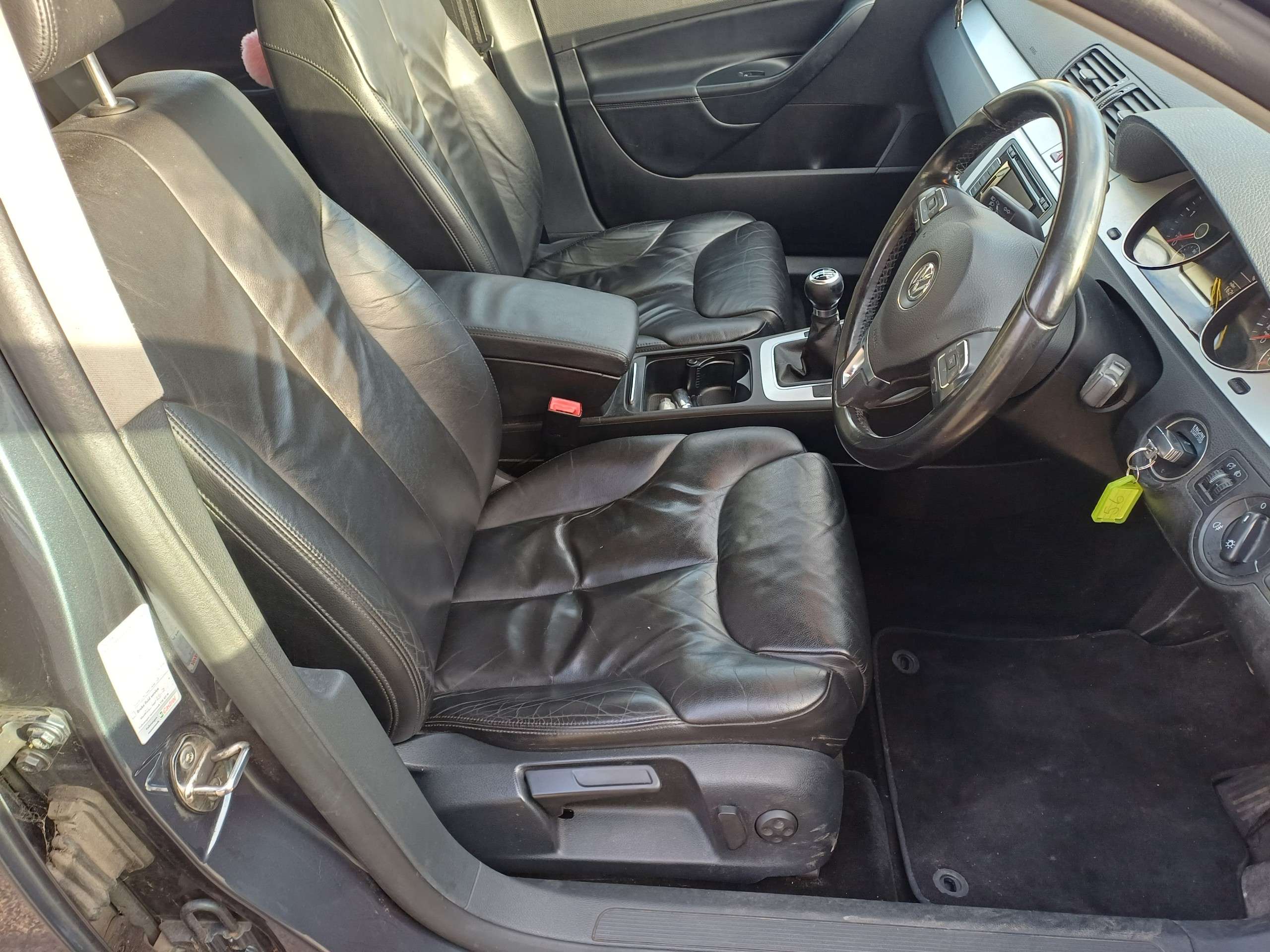 2010 VOLKSWAGEN PASSAT 2010 VOLKSWAGEN PASSAT