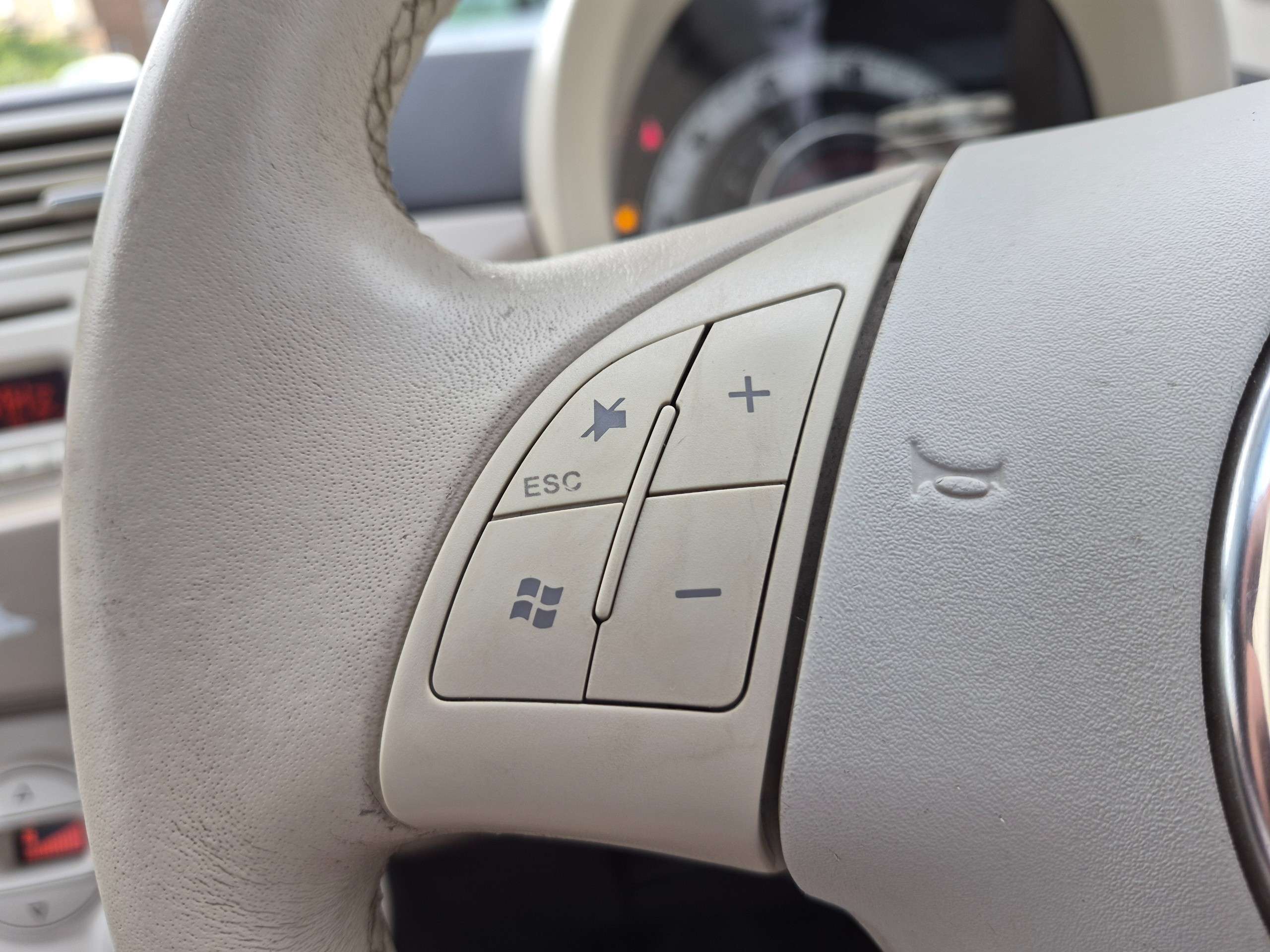 2013 FIAT 500 2013 FIAT 500