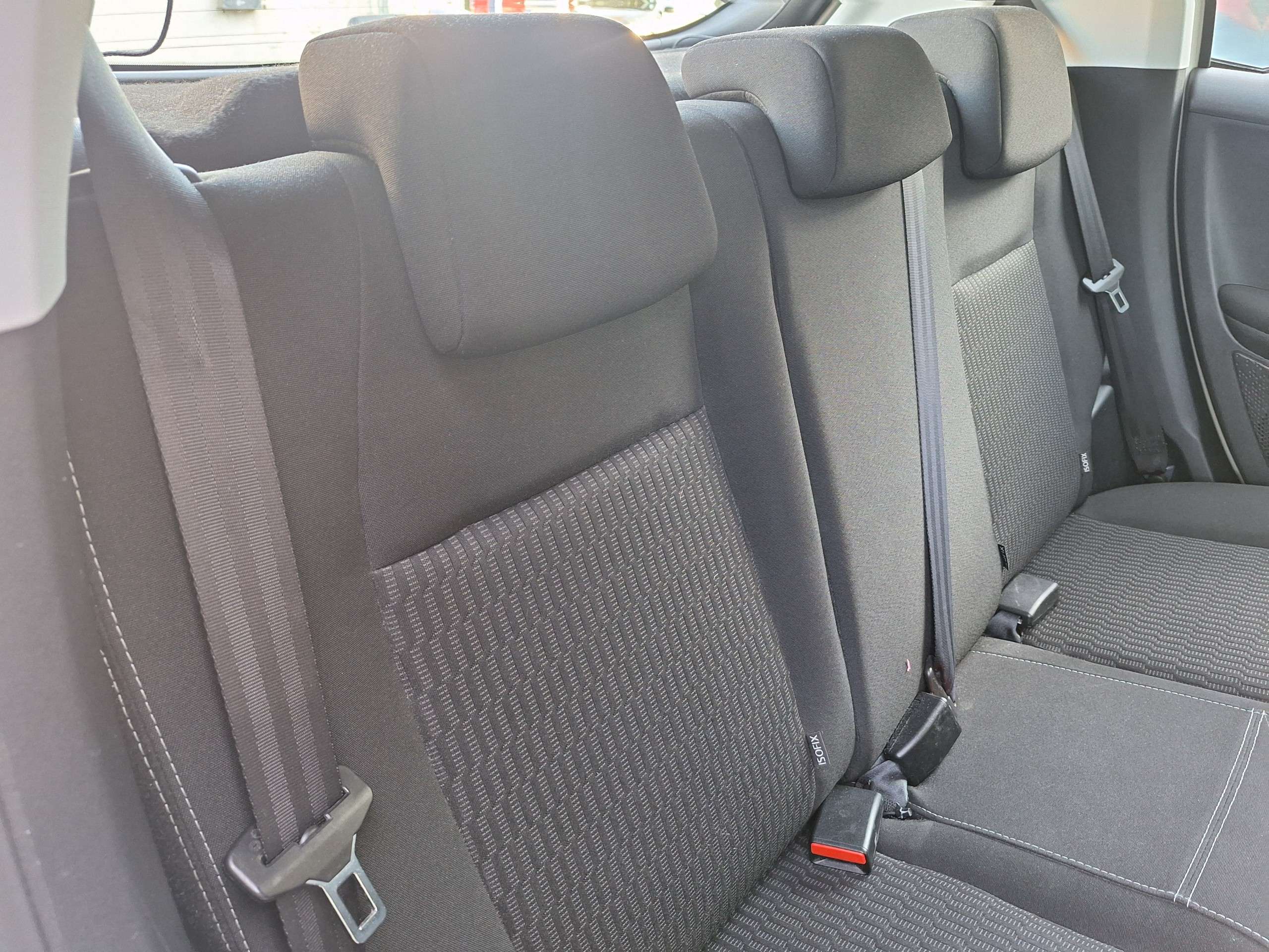 2015 PEUGEOT 208 2015 PEUGEOT 208