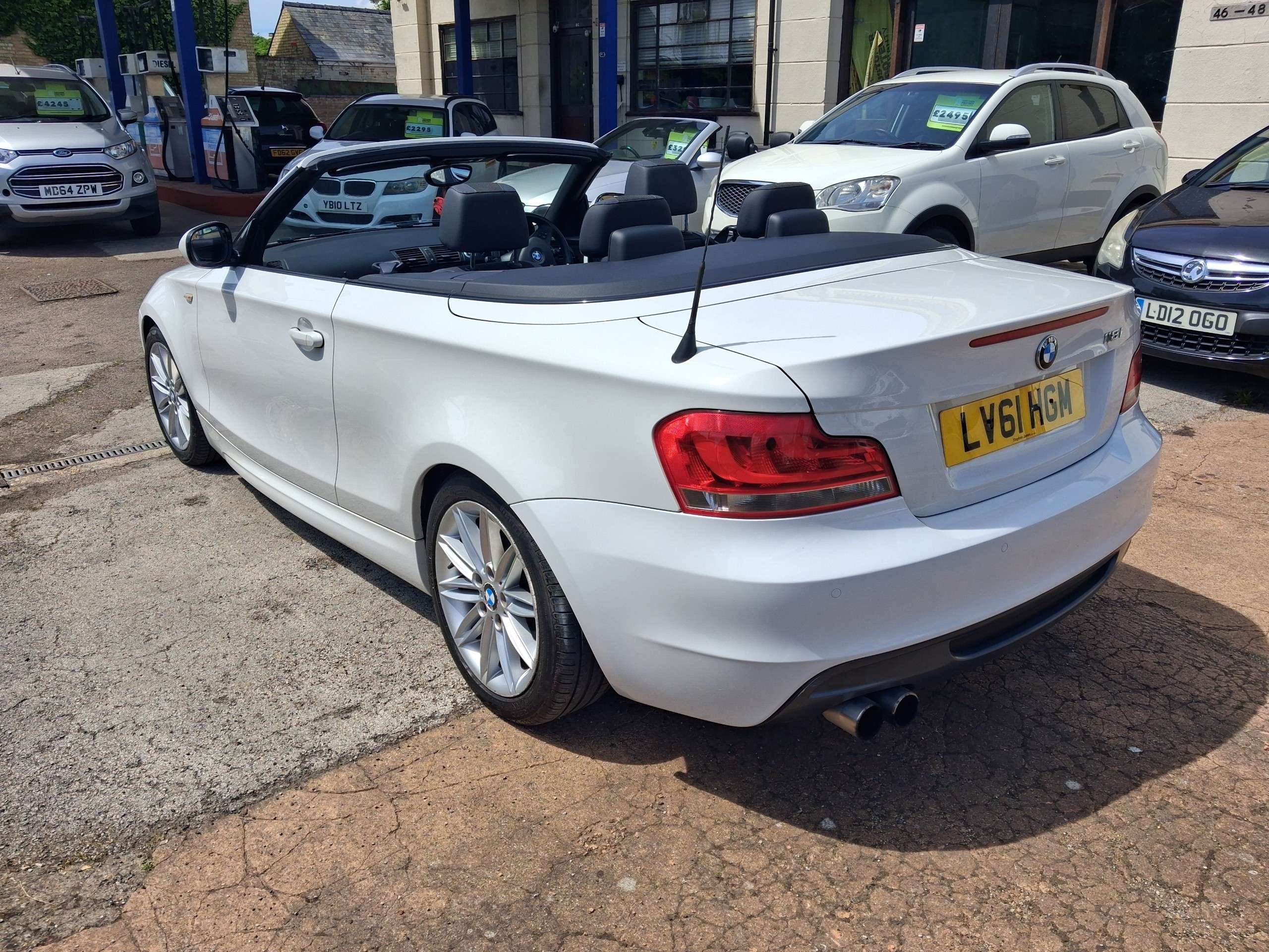 2011 BMW 1 SERIES 2011 BMW 1 SERIES