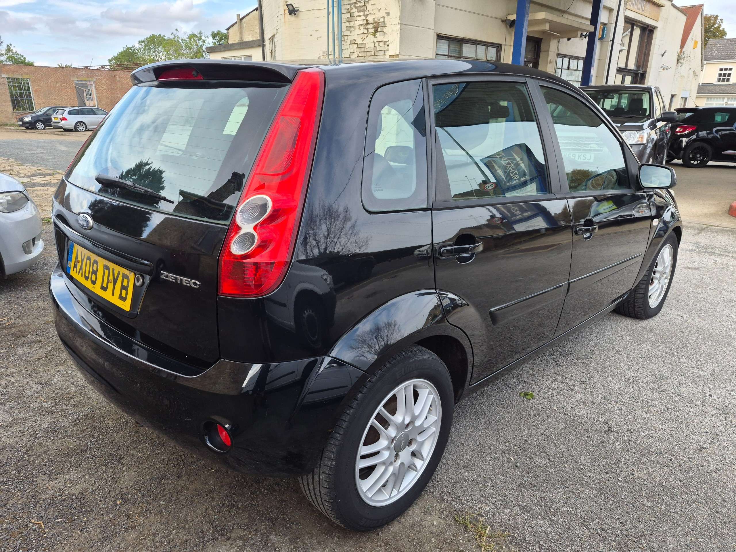 A 2008 FORD FIESTA 1.25 Zetec Blue Edition Hatchback 5dr Petrol Manual (142 g/km, 74 bhp) A 2008 FORD FIESTA 1.25 Zetec Blue Edition Hatchback 5dr Petrol Manual (142 g/km, 74 bhp)