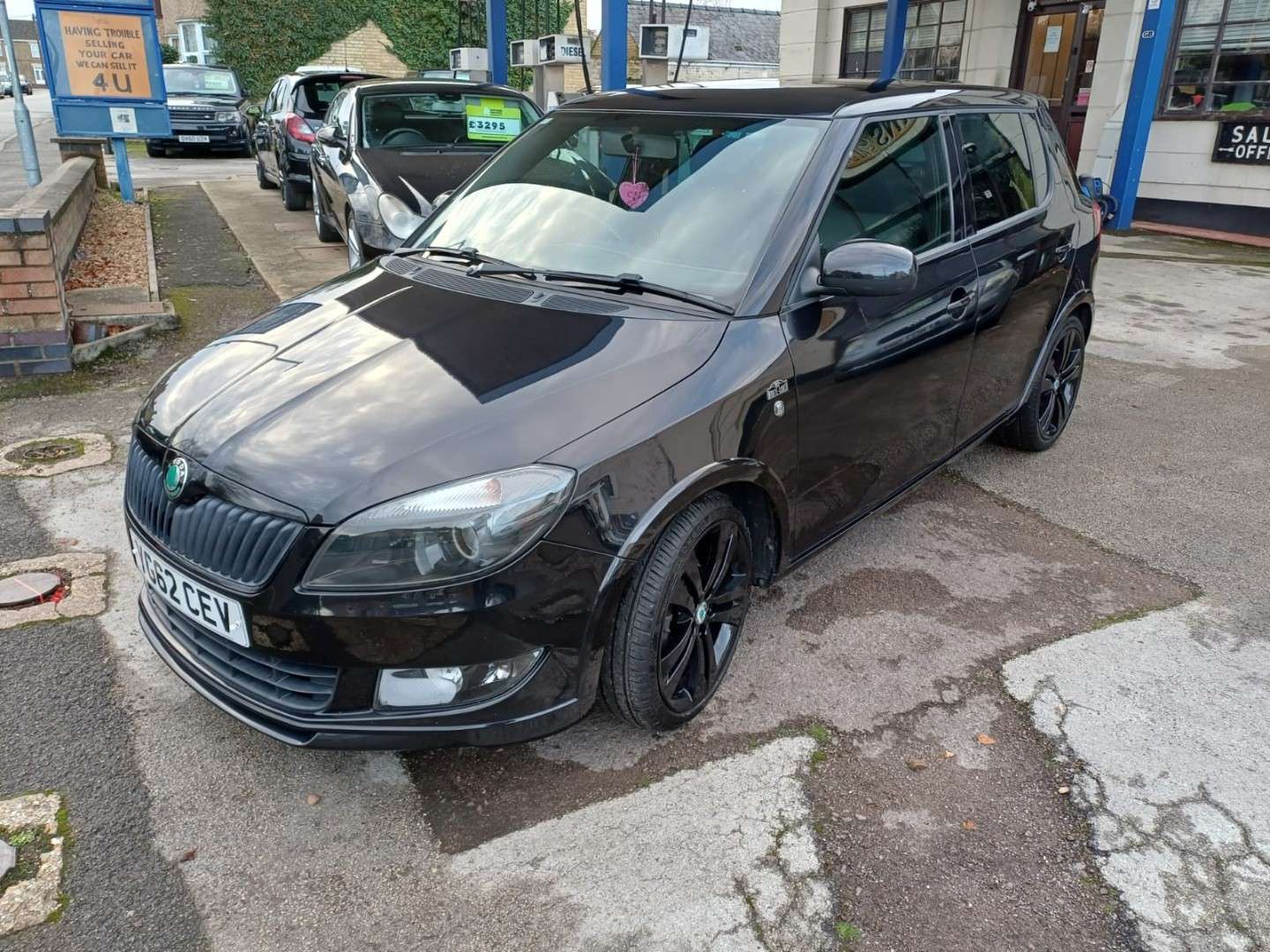 2012 SKODA FABIA 2012 SKODA FABIA