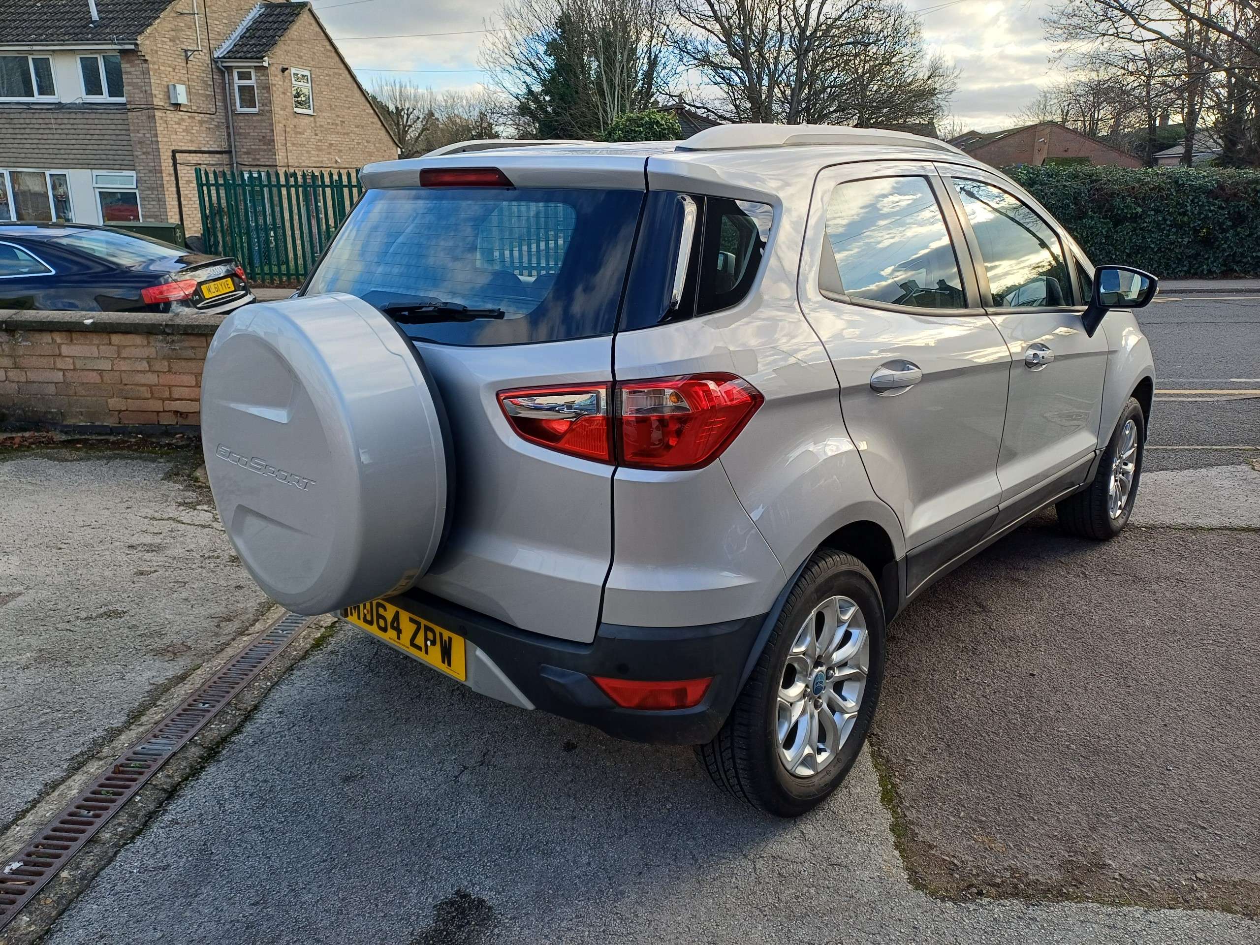 A 2015 FORD ECOSPORT 1.5 TDCi Titanium SUV 5dr Diesel Manual 2WD Euro 5 (90 ps) A 2015 FORD ECOSPORT 1.5 TDCi Titanium SUV 5dr Diesel Manual 2WD Euro 5 (90 ps)