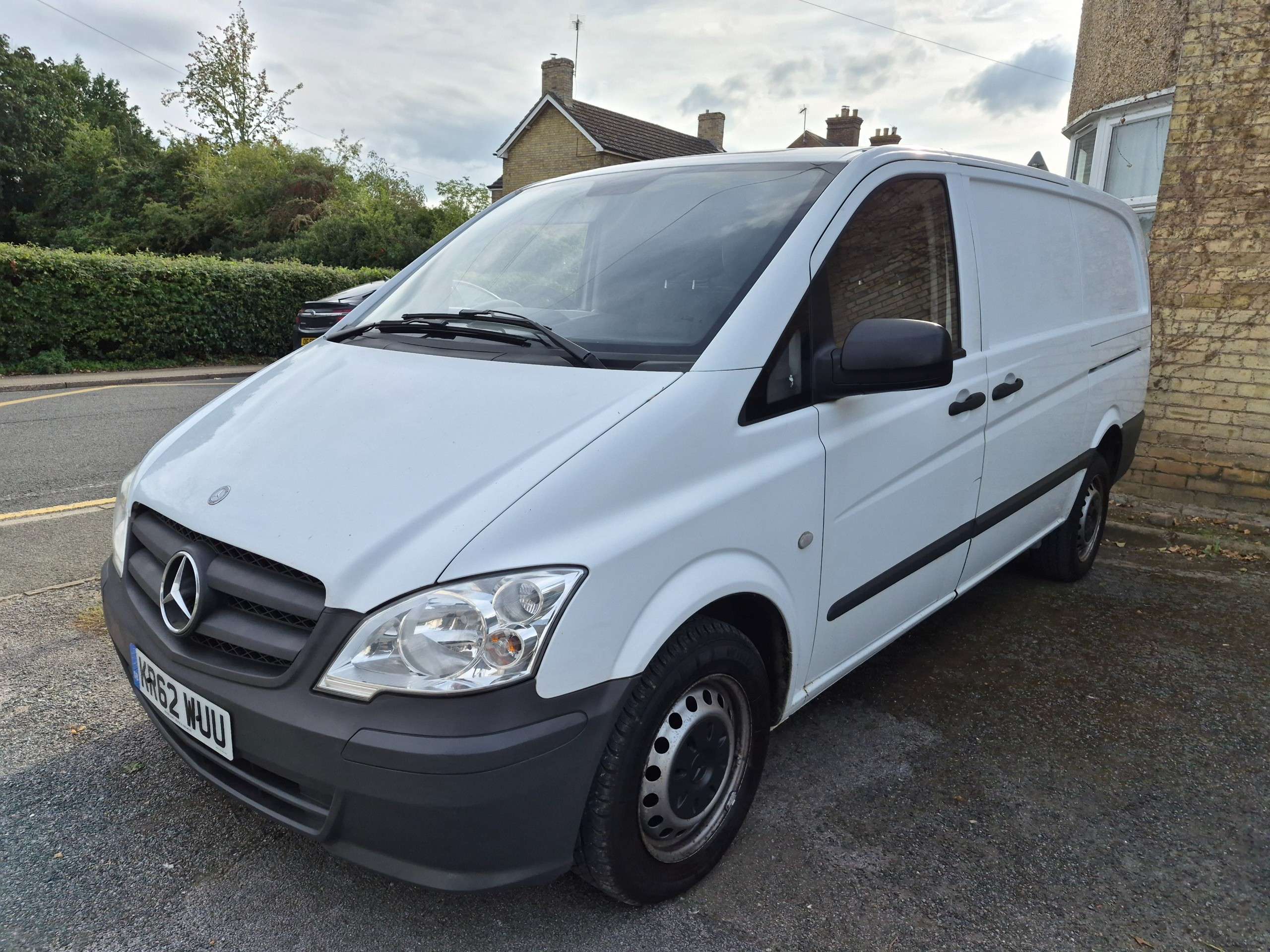 A 2012 MERCEDES-BENZ VITO 2.1 113 CDi Panel Van 5dr Diesel Manual L1 (198 g/km, 136 bhp) A 2012 MERCEDES-BENZ VITO 2.1 113 CDi Panel Van 5dr Diesel Manual L1 (198 g/km, 136 bhp)