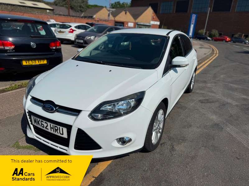 A 2012 FORD FOCUS 1.6 Titanium Powershift Euro 5 5dr A 2012 FORD FOCUS 1.6 Titanium Powershift Euro 5 5dr