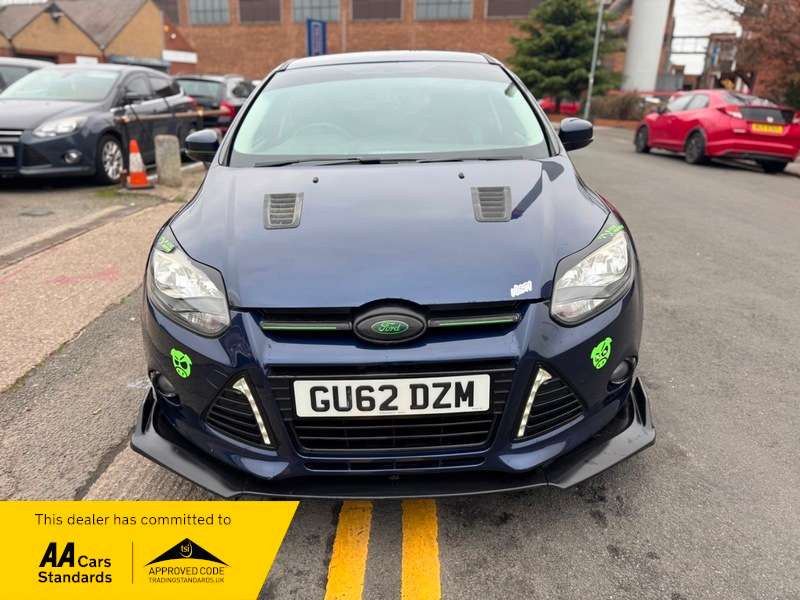 A 2012 FORD FOCUS 1.6 Zetec Powershift Euro 5 5dr A 2012 FORD FOCUS 1.6 Zetec Powershift Euro 5 5dr