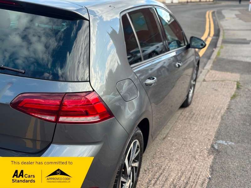 2019 VOLKSWAGEN GOLF 2019 VOLKSWAGEN GOLF