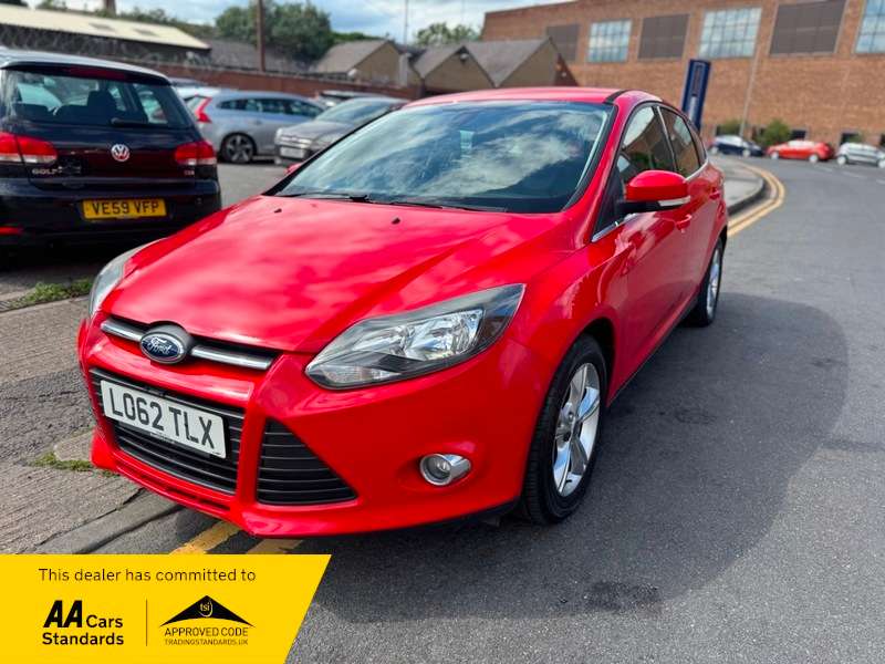 A 2013 FORD FOCUS 1.6 Zetec Powershift Euro 5 5dr A 2013 FORD FOCUS 1.6 Zetec Powershift Euro 5 5dr