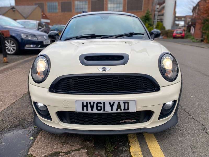 A 2011 MINI MINI COUPE JOHN COOPER WORKS A 2011 MINI MINI COUPE JOHN COOPER WORKS