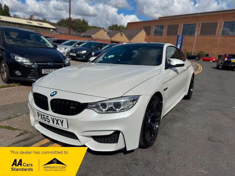 A 2015 BMW M4 3.0 BiTurbo DCT Euro 6 (s/s) 2dr A 2015 BMW M4 3.0 BiTurbo DCT Euro 6 (s/s) 2dr