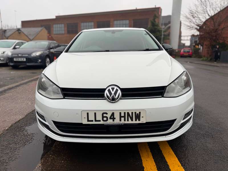 A 2014 VOLKSWAGEN GOLF 1.4 TSI BlueMotion Tech ACT GT DSG Euro 6 (s/s) 5dr A 2014 VOLKSWAGEN GOLF 1.4 TSI BlueMotion Tech ACT GT DSG Euro 6 (s/s) 5dr