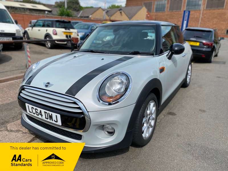 Check out this Mini Hatch 2014 Petrol Manual