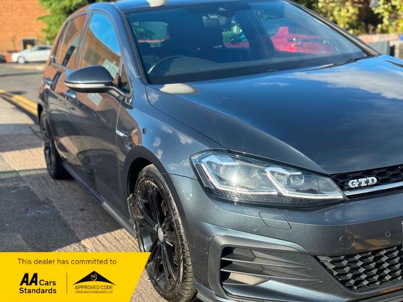 2017 VOLKSWAGEN GOLF 2017 VOLKSWAGEN GOLF