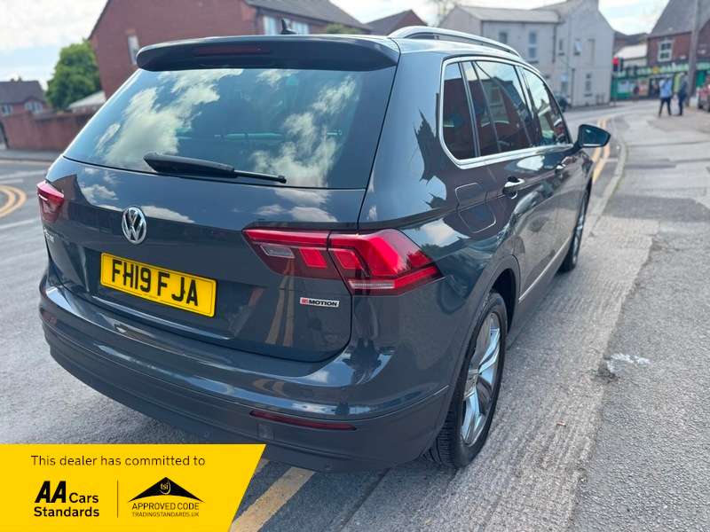 2019 VOLKSWAGEN TIGUAN 2019 VOLKSWAGEN TIGUAN