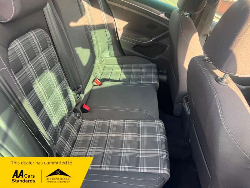 2017 VOLKSWAGEN GOLF 2017 VOLKSWAGEN GOLF