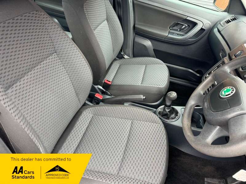 2011 SKODA ROOMSTER 2011 SKODA ROOMSTER